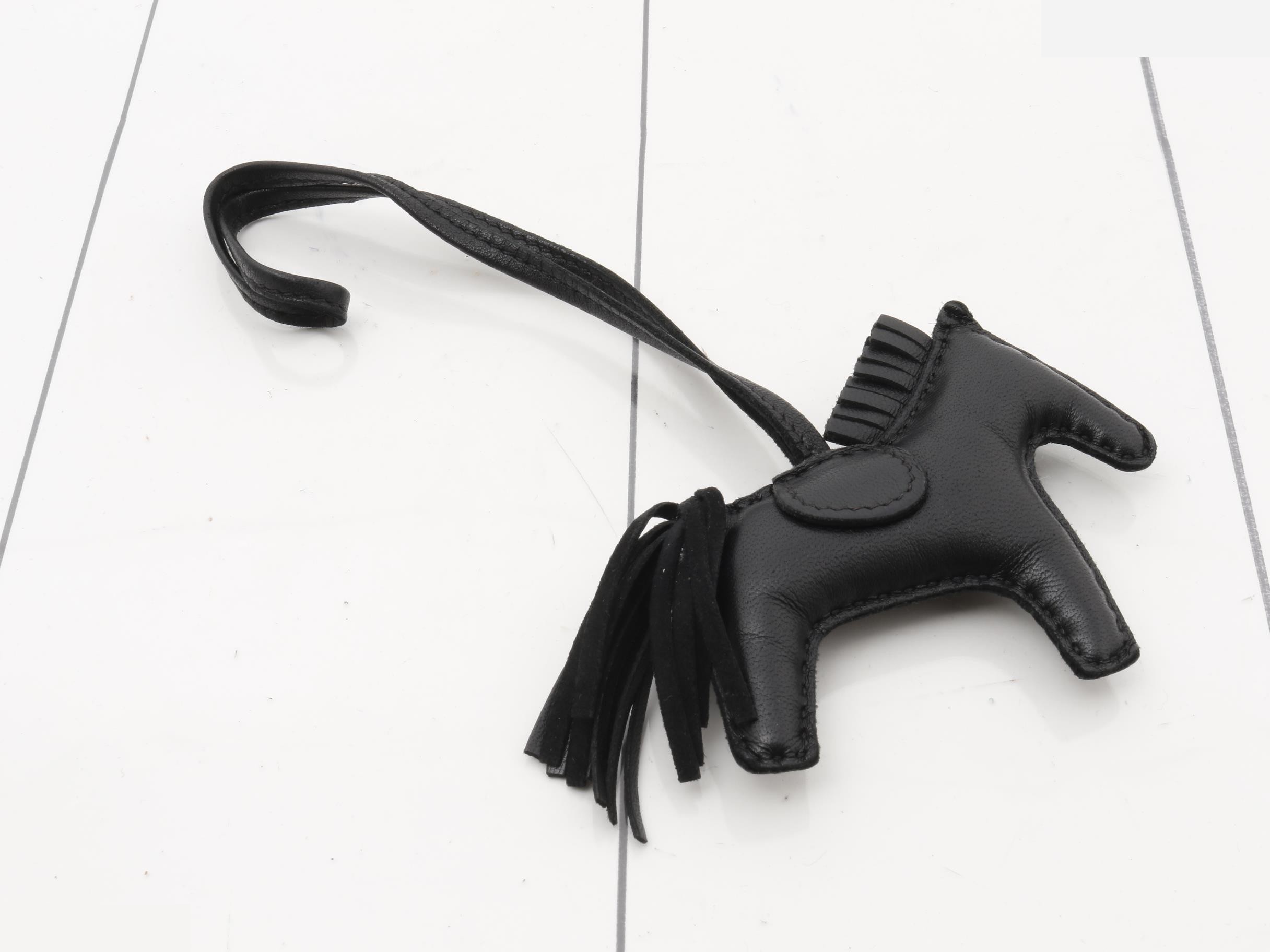 Rodeo Charm PM, U-stamped, Black — view 2