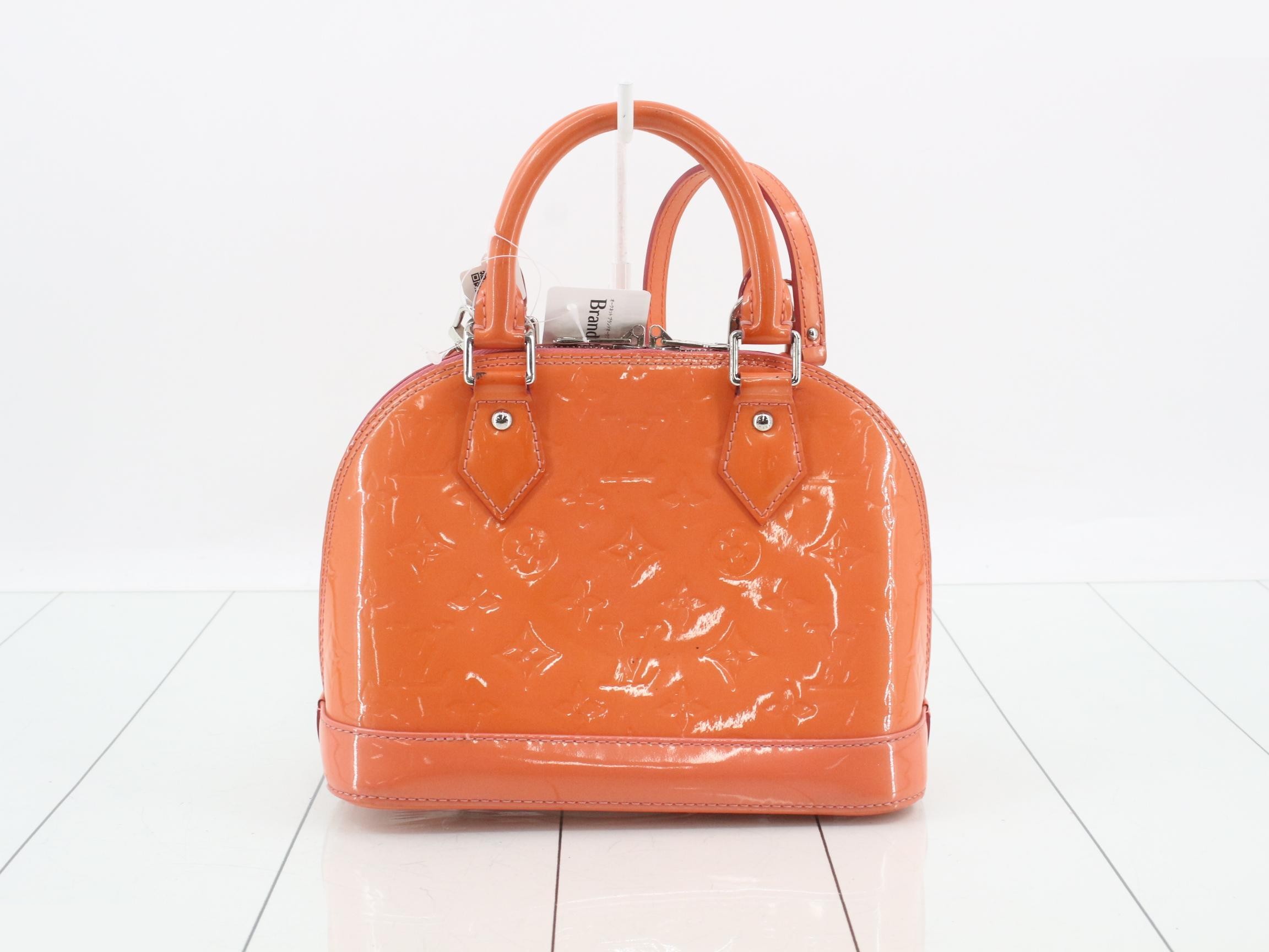 handbag — view 2