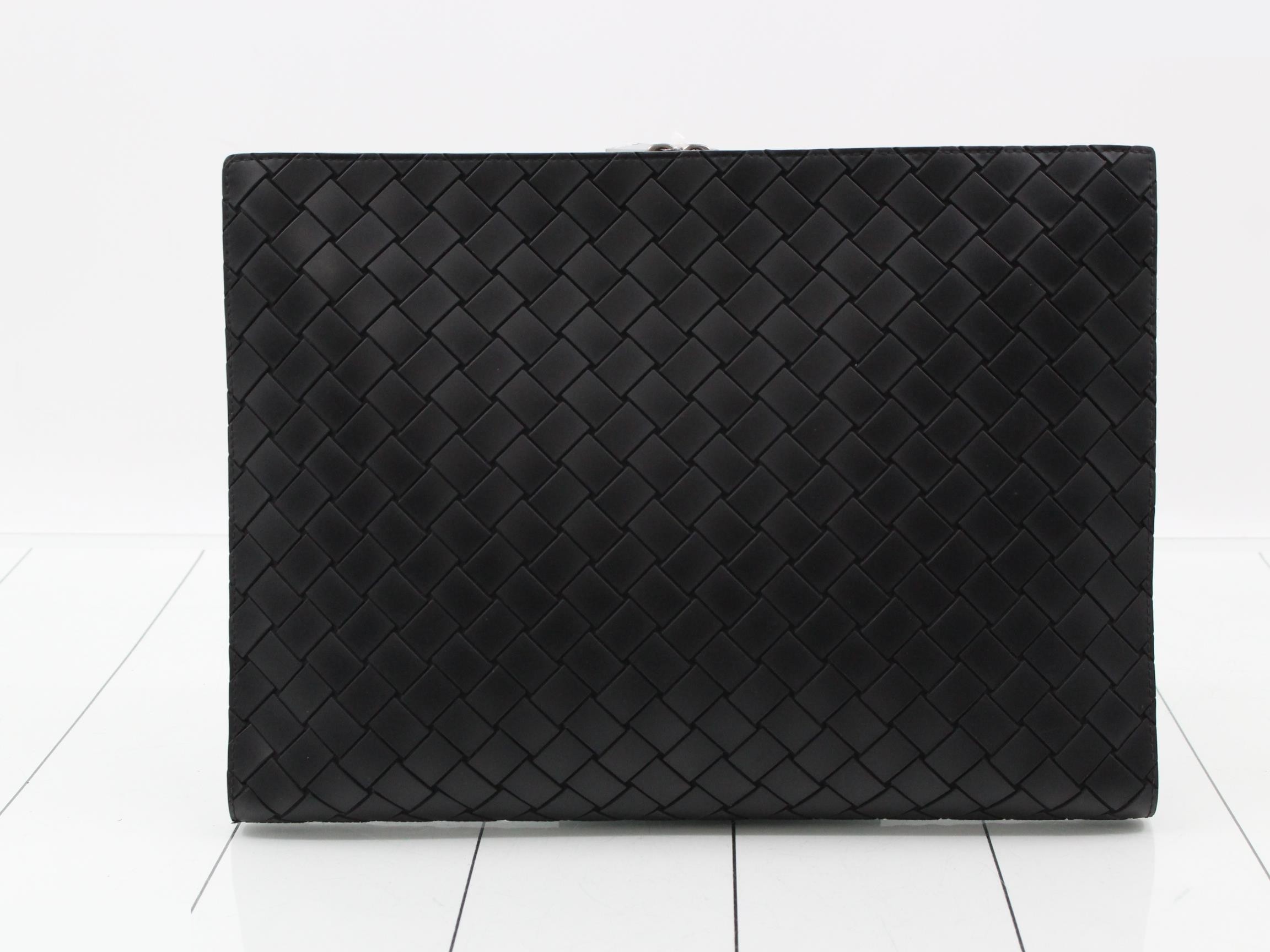Intrecciato Clutch Bag — view 2