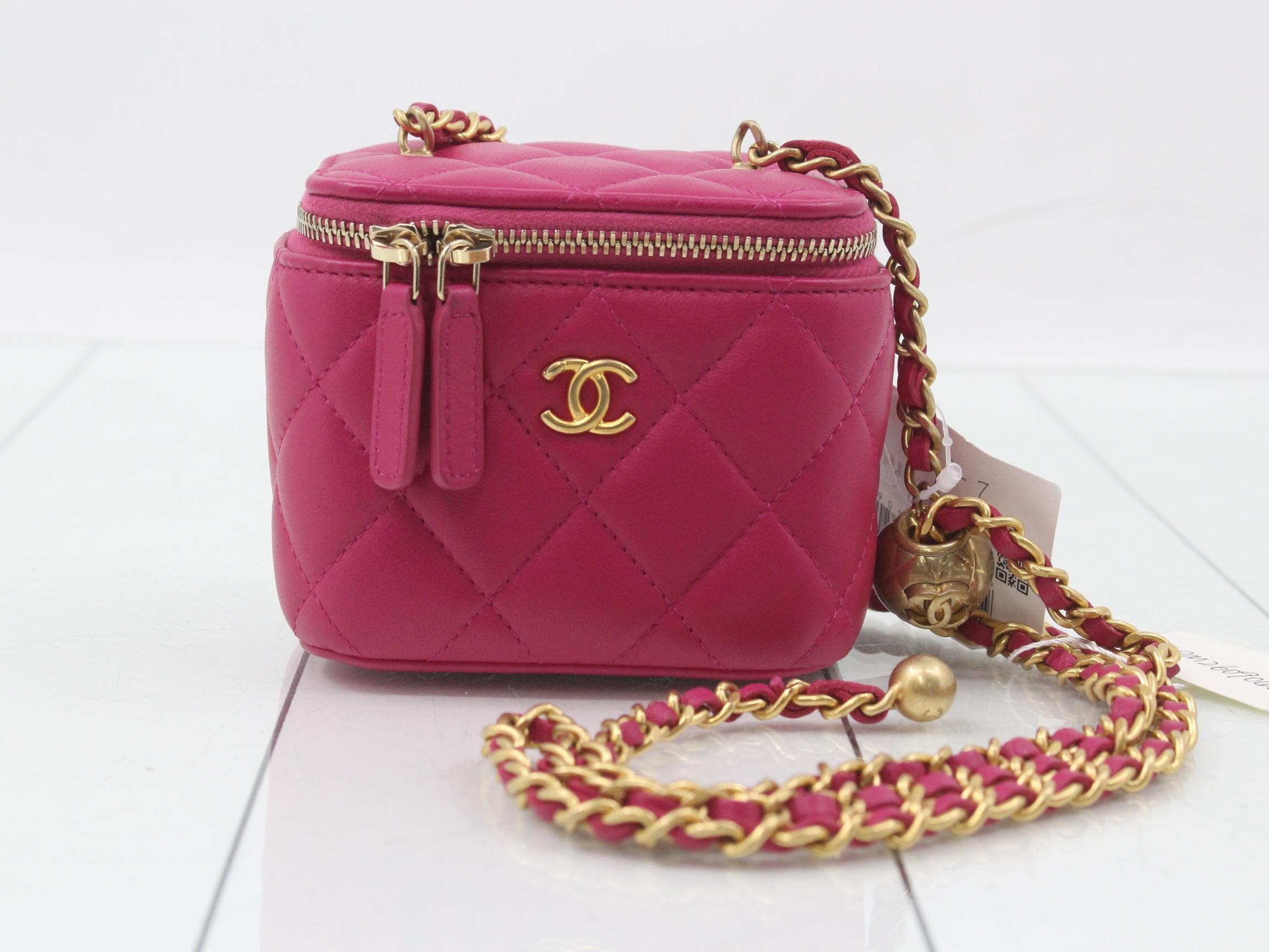 Matelassé Lambskin Coco Mark Coco Ball Vanity Chain Pouch