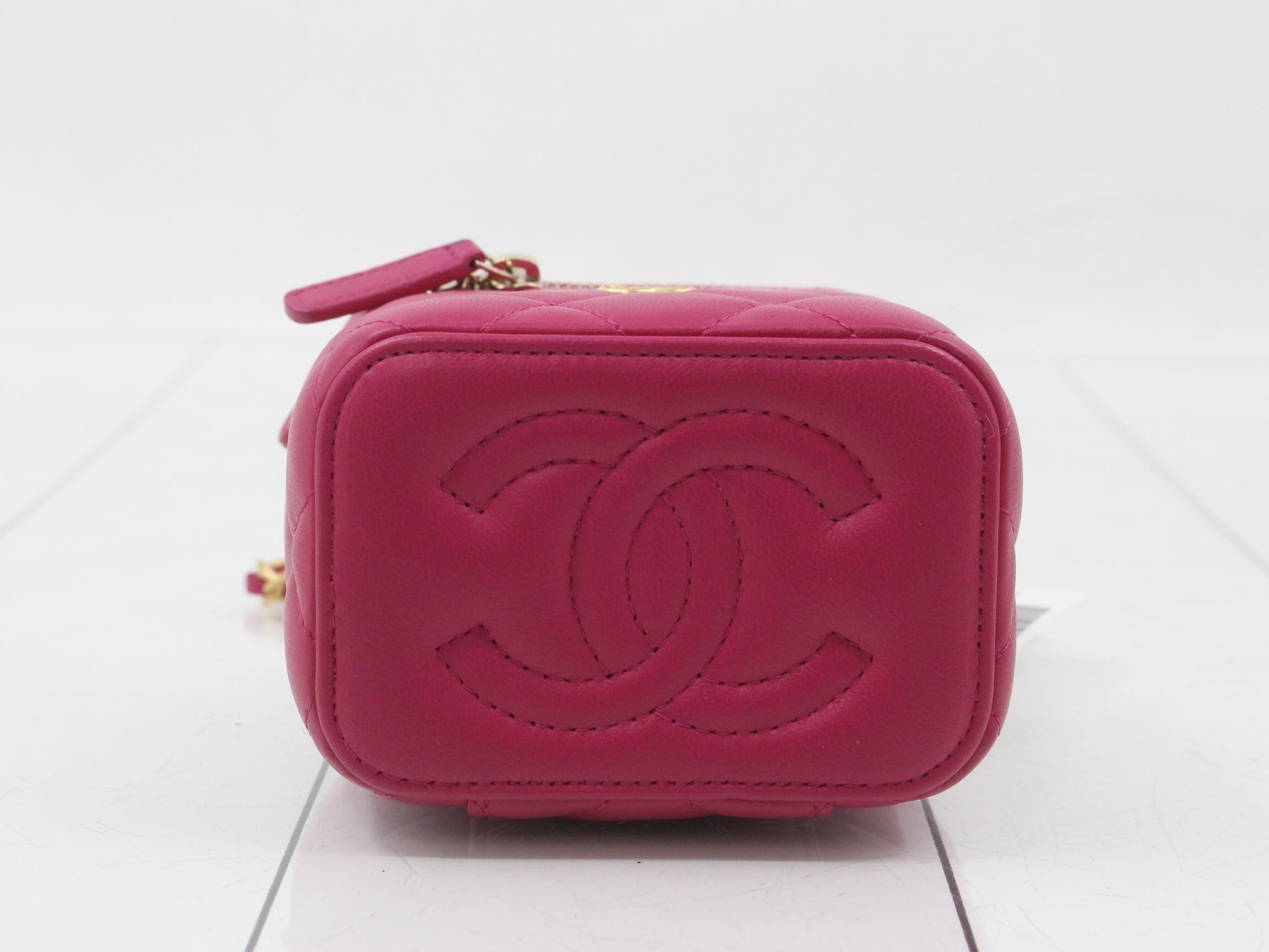 Matelassé Lambskin Coco Mark Coco Ball Vanity Chain Pouch — view 3