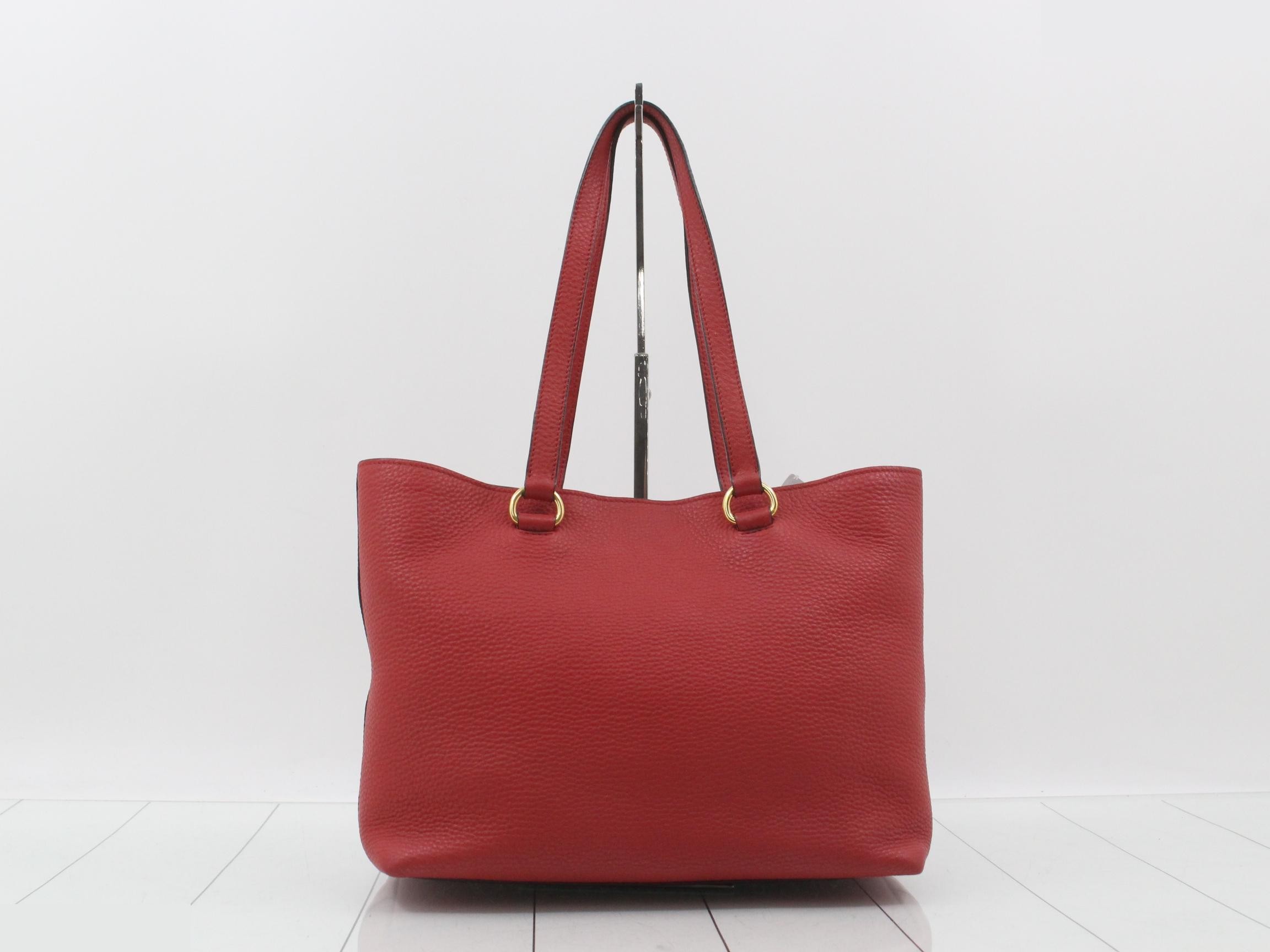 Logo embossed leather tote bag — view 2