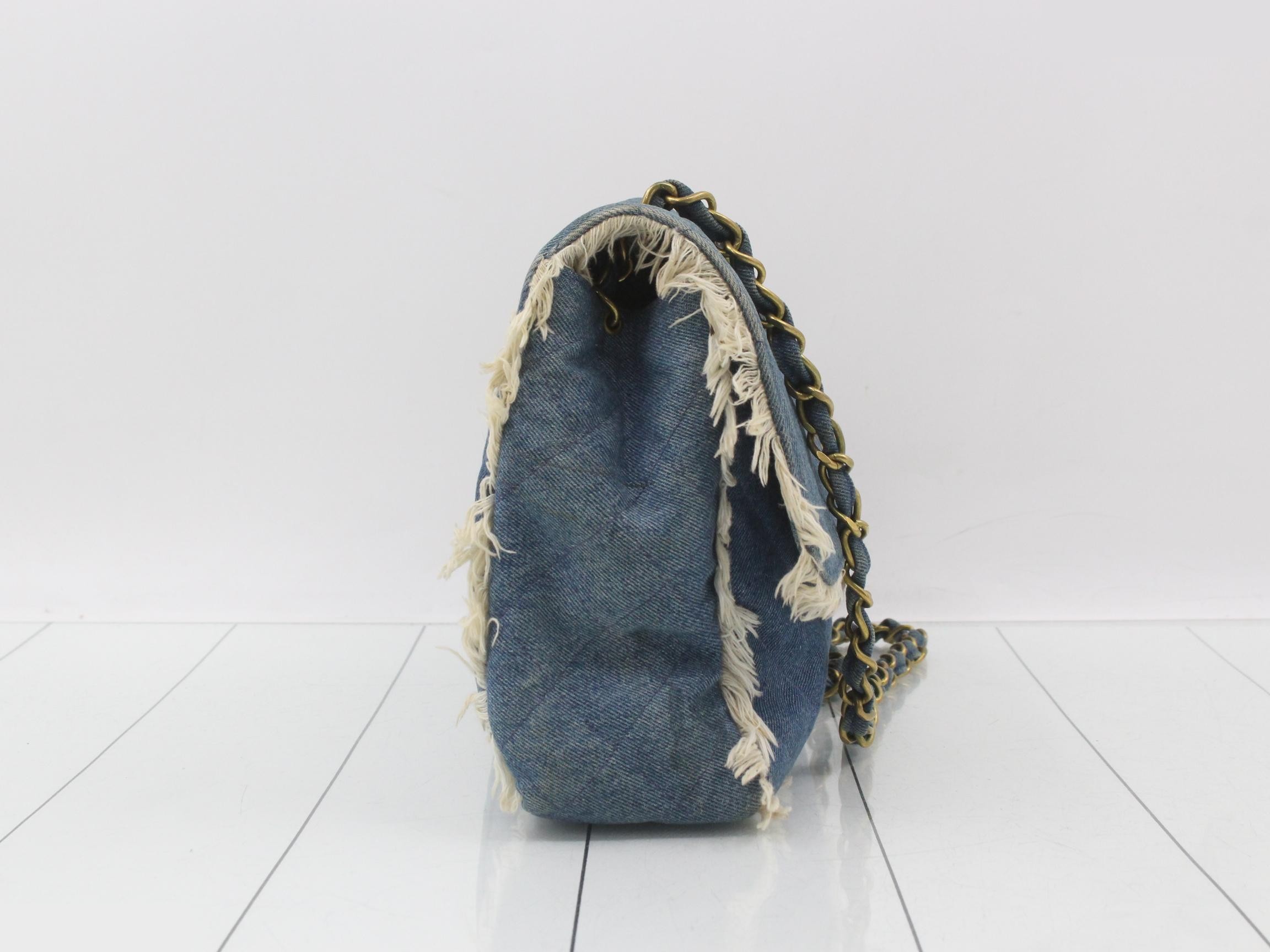 Matelassé (bag) - Shoulder bag — view 4