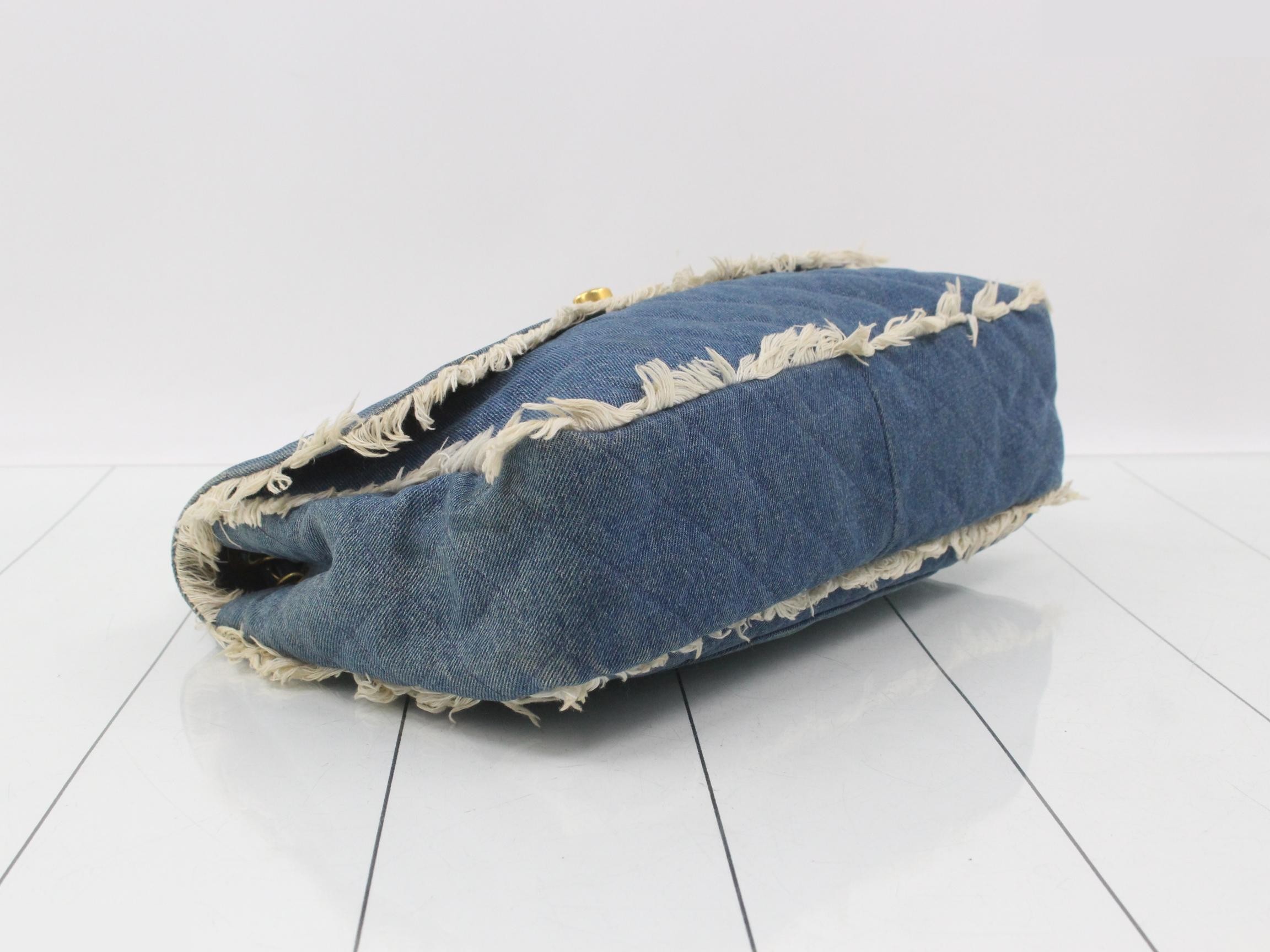 Matelassé (bag) - Shoulder bag — view 5