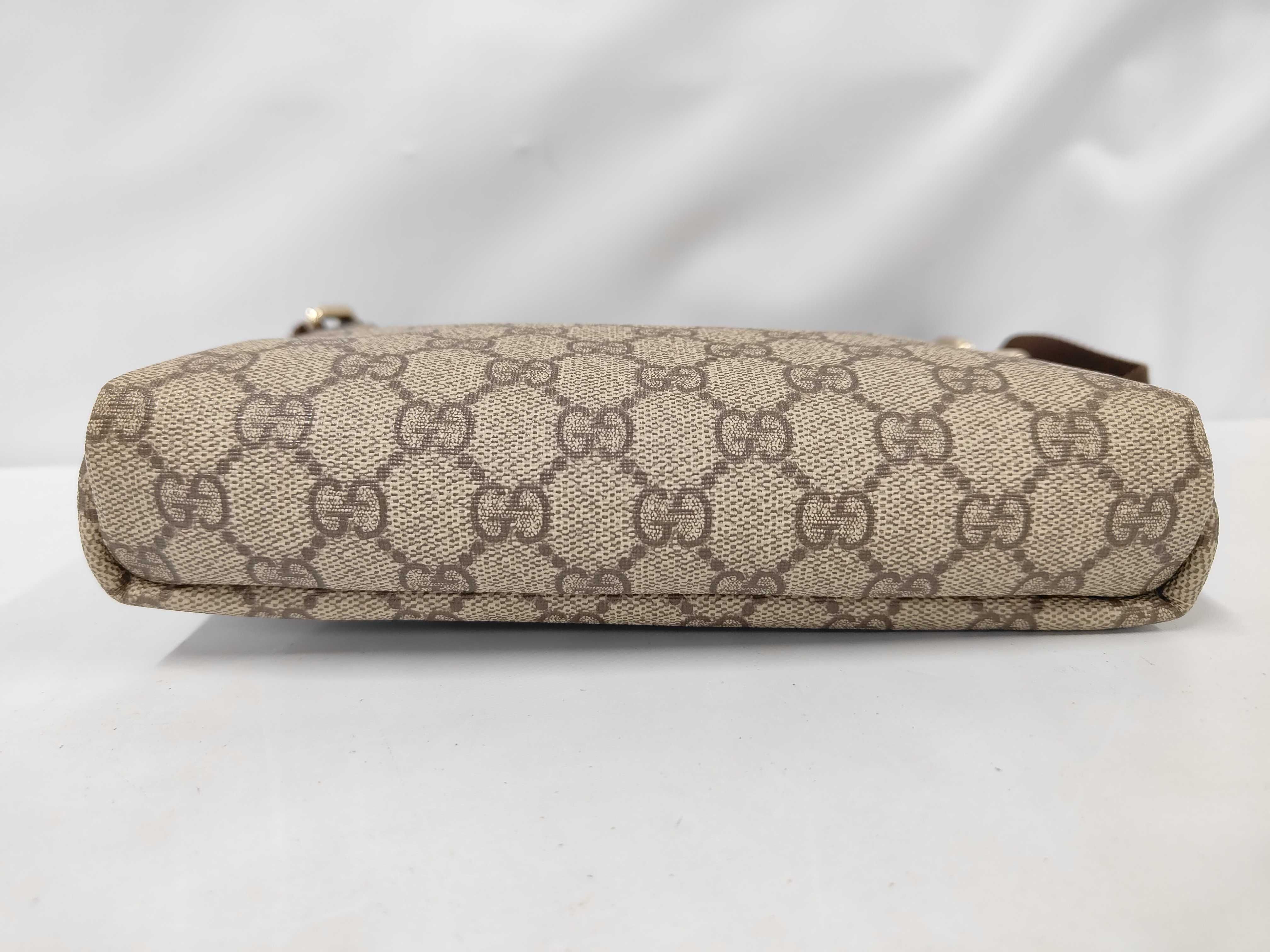 223666 Shoulder Bag GG Supreme Beige Shoulder Bag — view 3