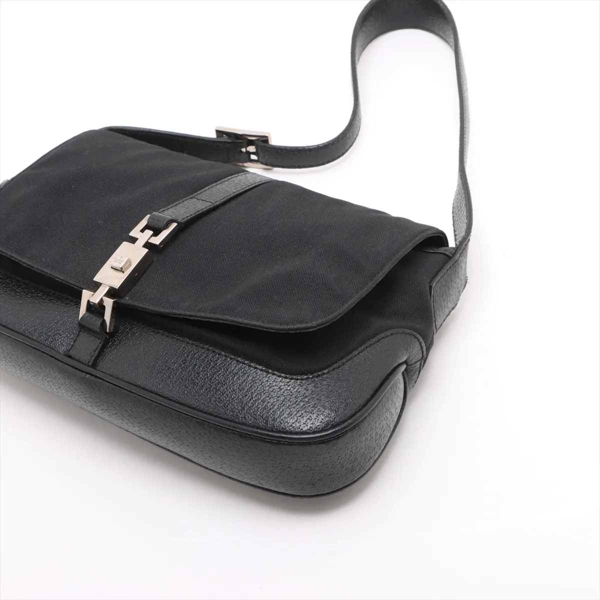 Jackie Canvas x Leather Shoulder Bag Black 001 3824 — view 3