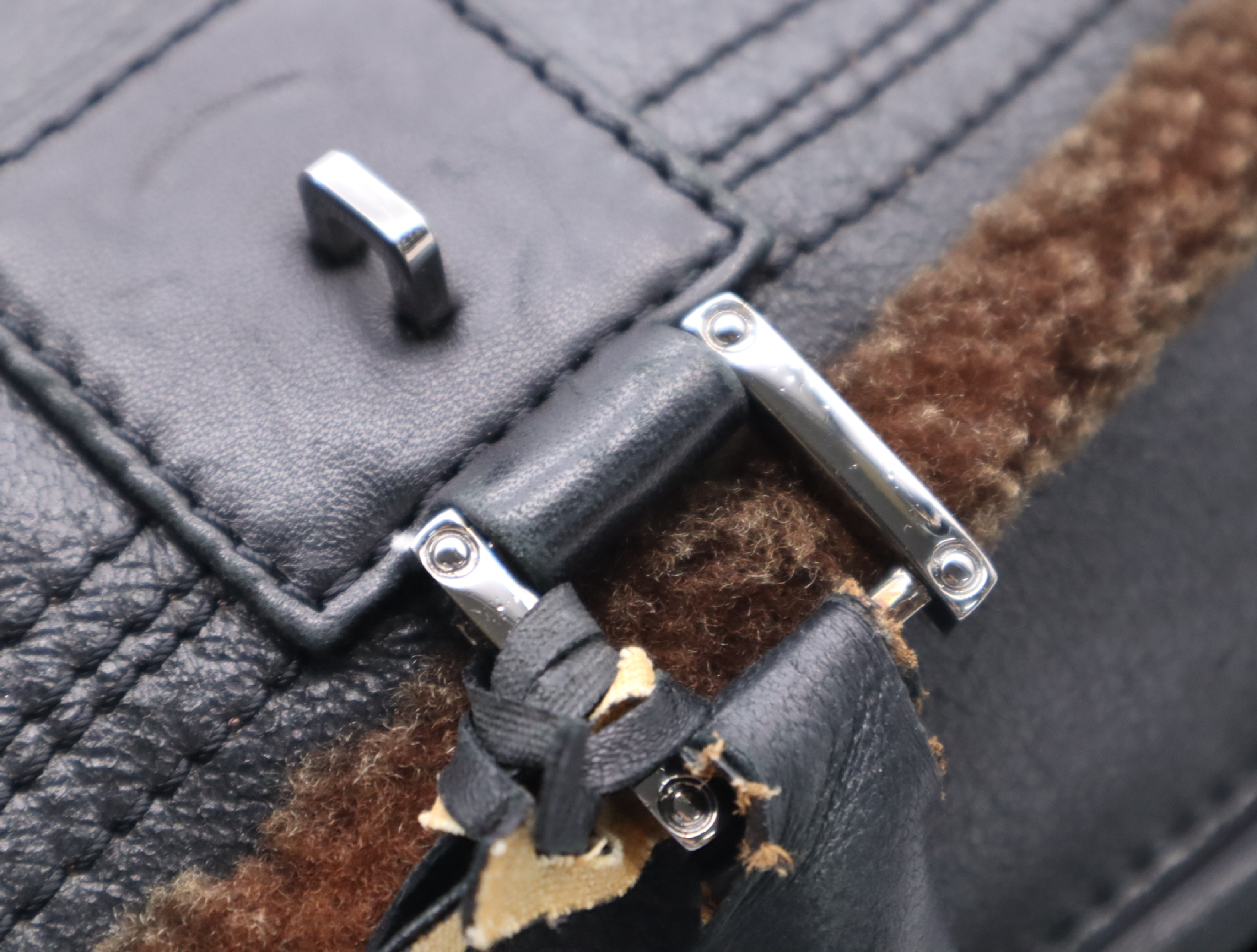 Leather Anagram Amazona 30 Handbag, Black/Brown, with 2 Keys — view 9