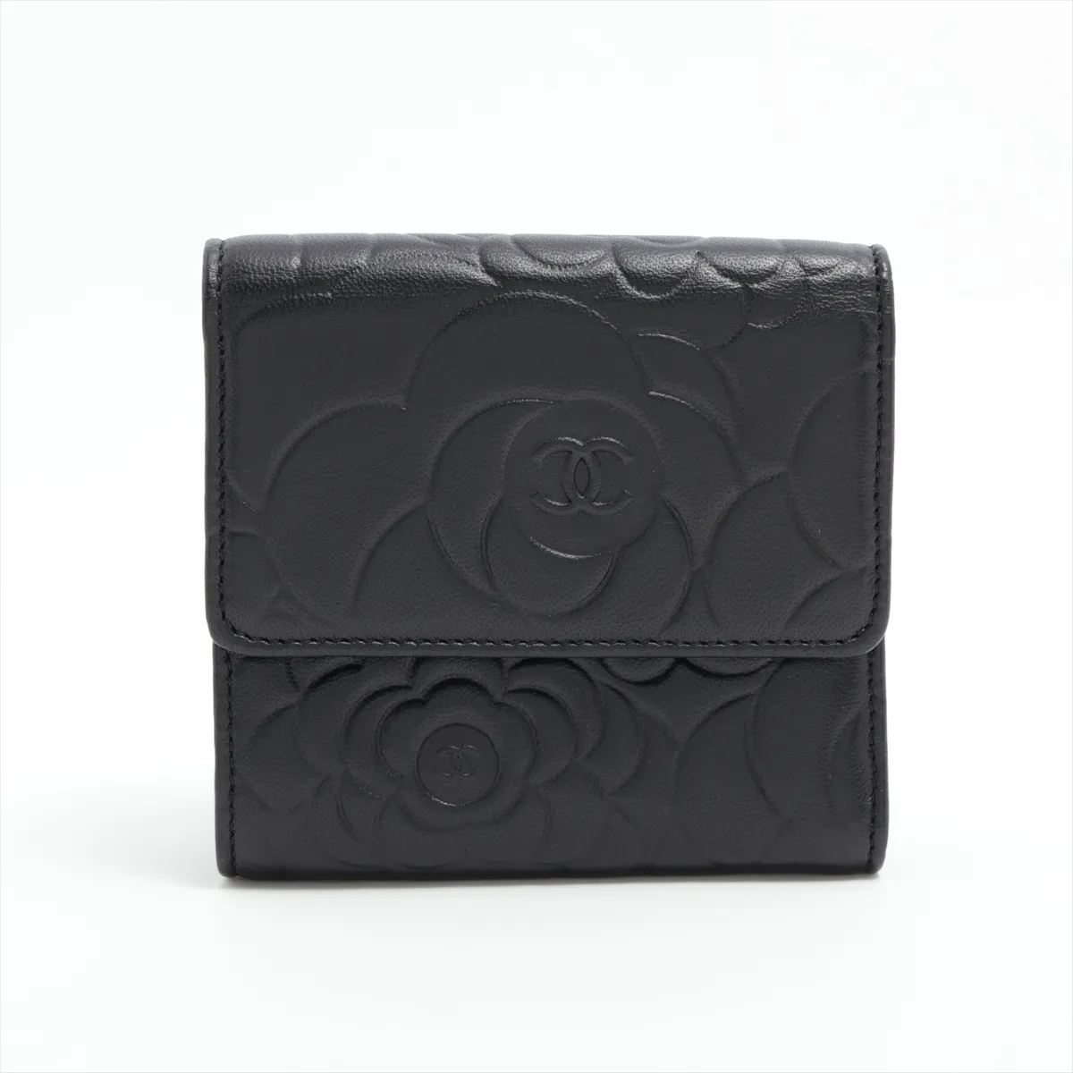 Camellia Lambskin Compact Wallet, Black with Silver Hardware, 11746401 — view 2