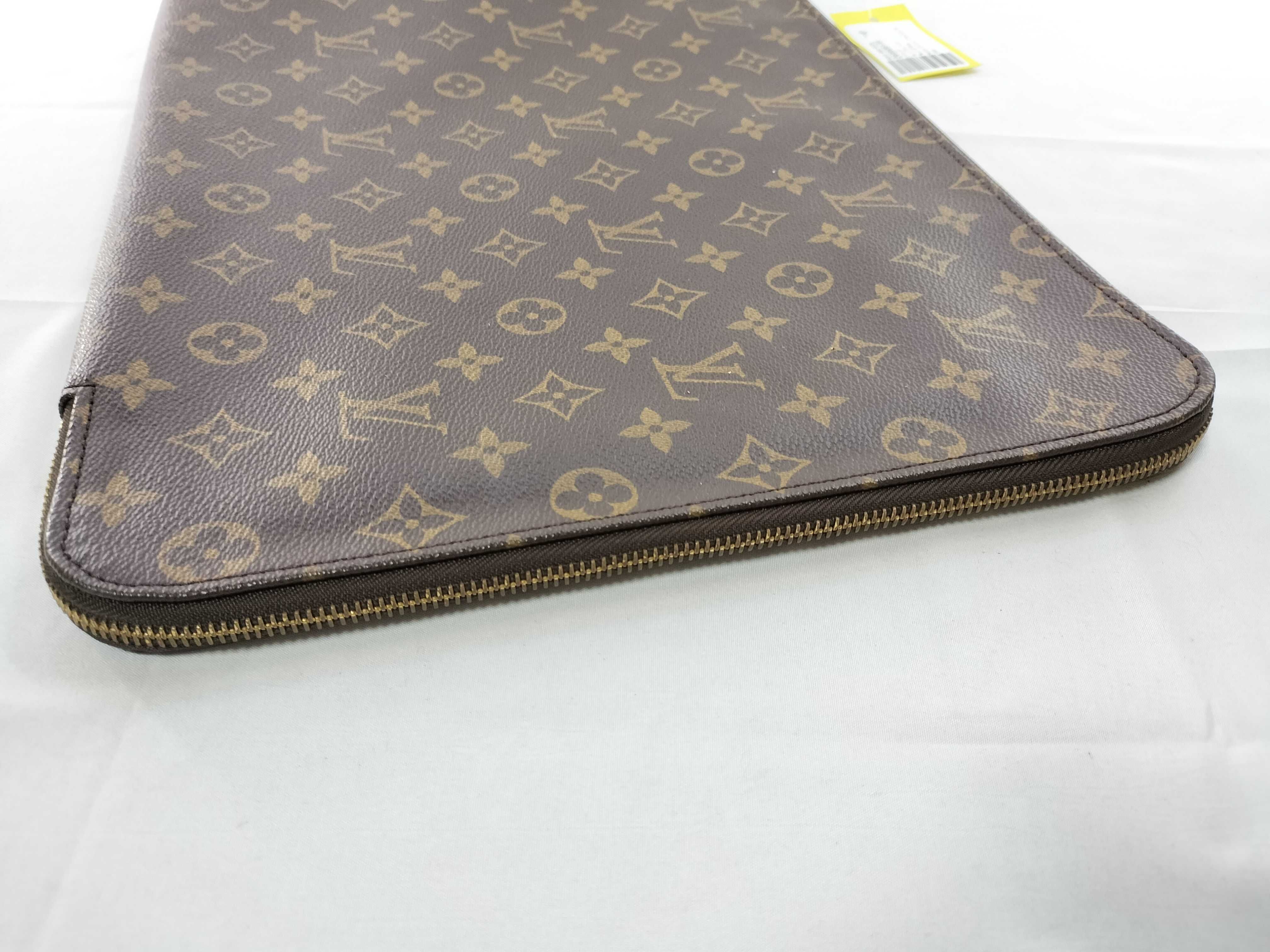 Monogram M53400 Poche Document TH0960 Second Bag — view 4