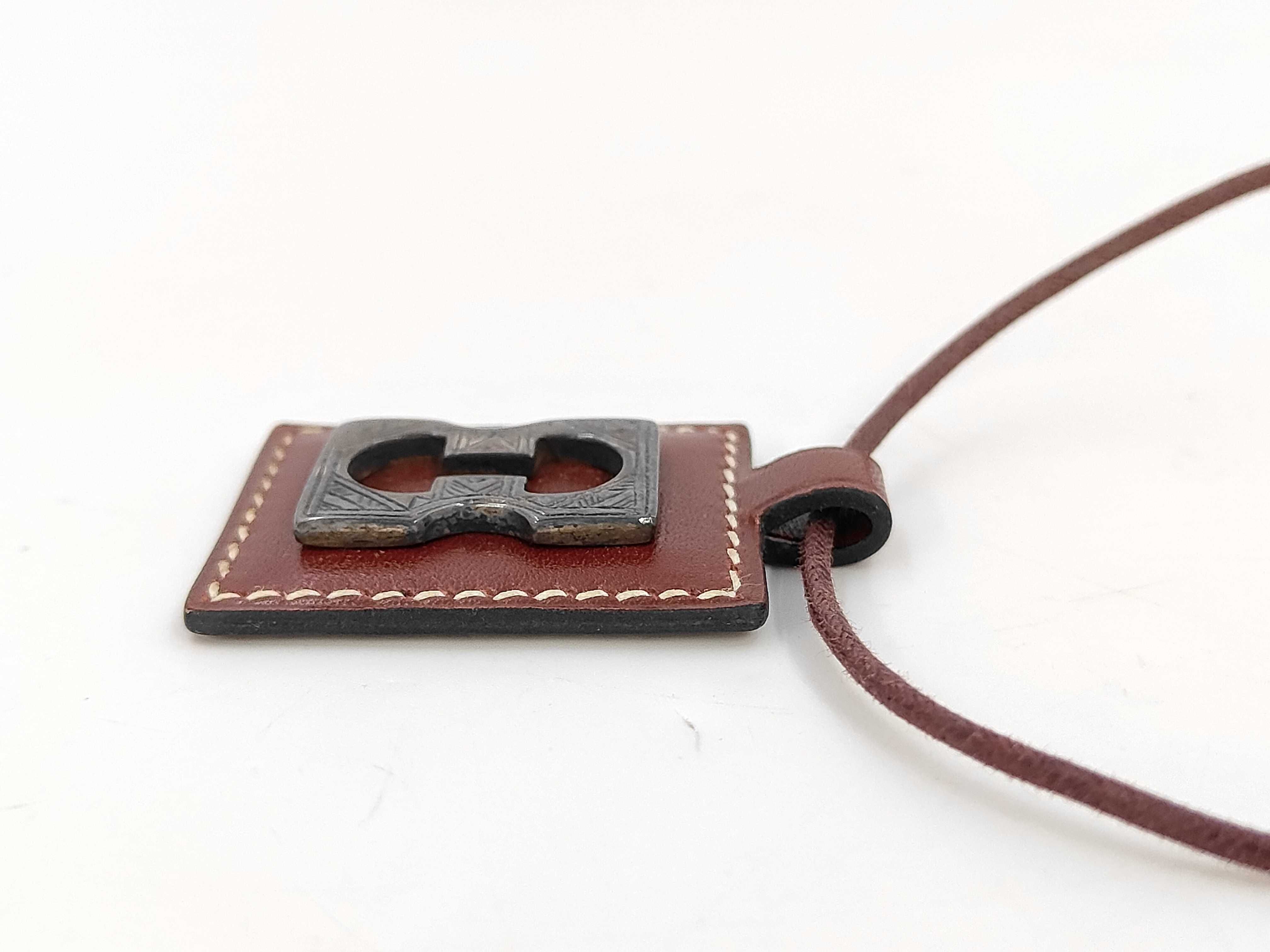 Necklace — view 3