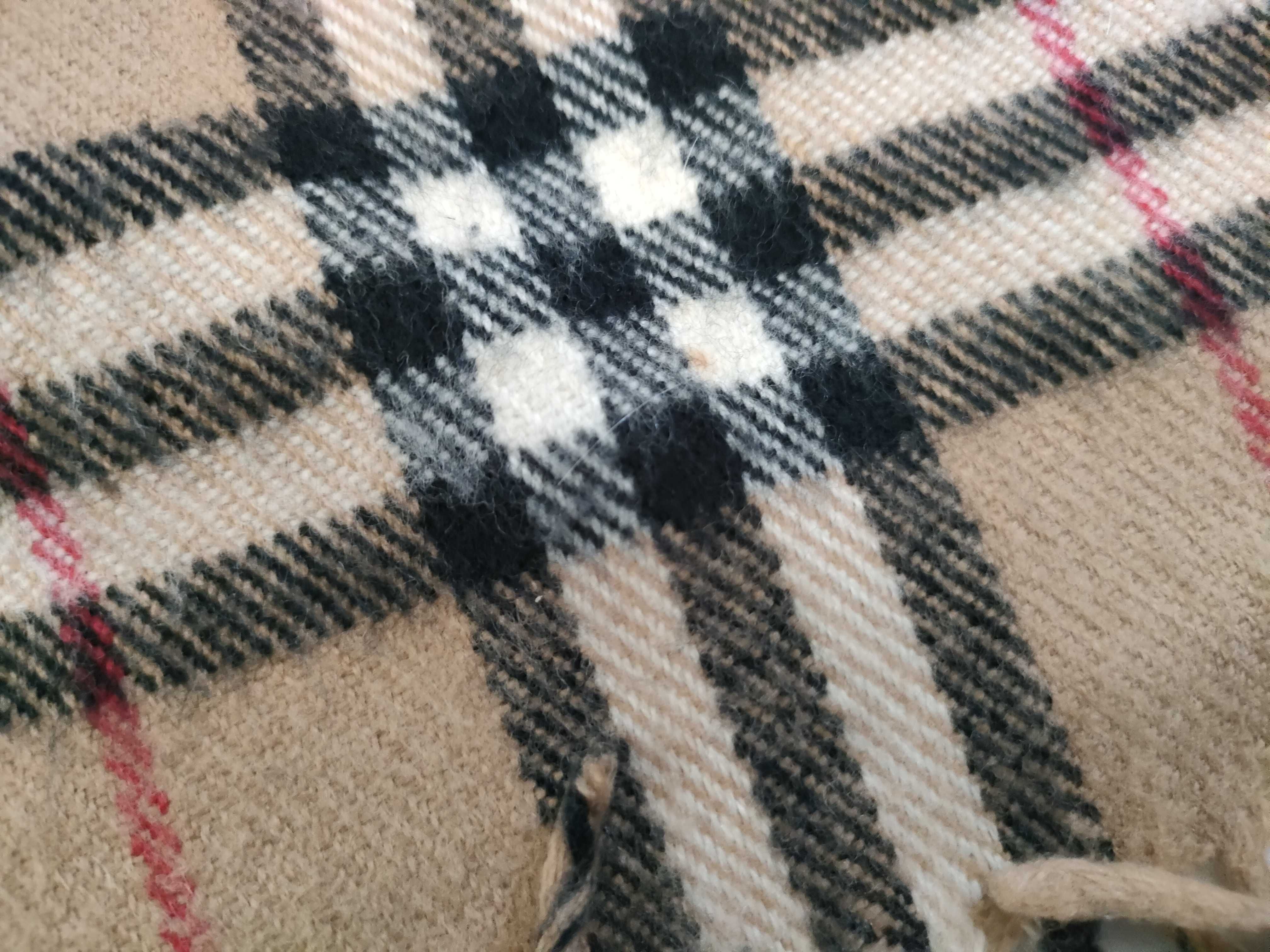 scarf, Nova check pattern, cashmere, and other accessories. — view 7