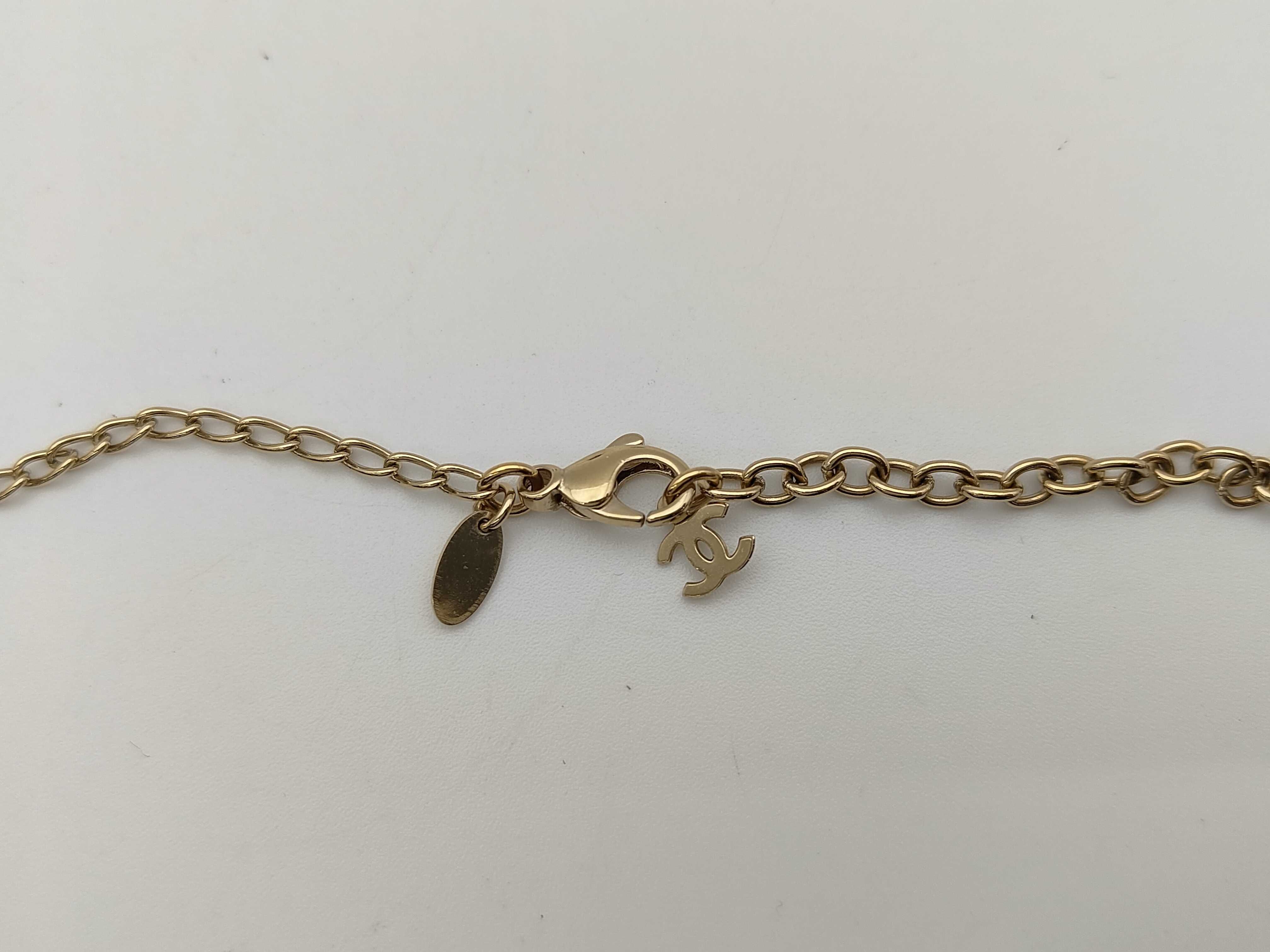 Coco Mark 10C Necklace GP x Faux Pearl x Resin Gold Necklace — view 3
