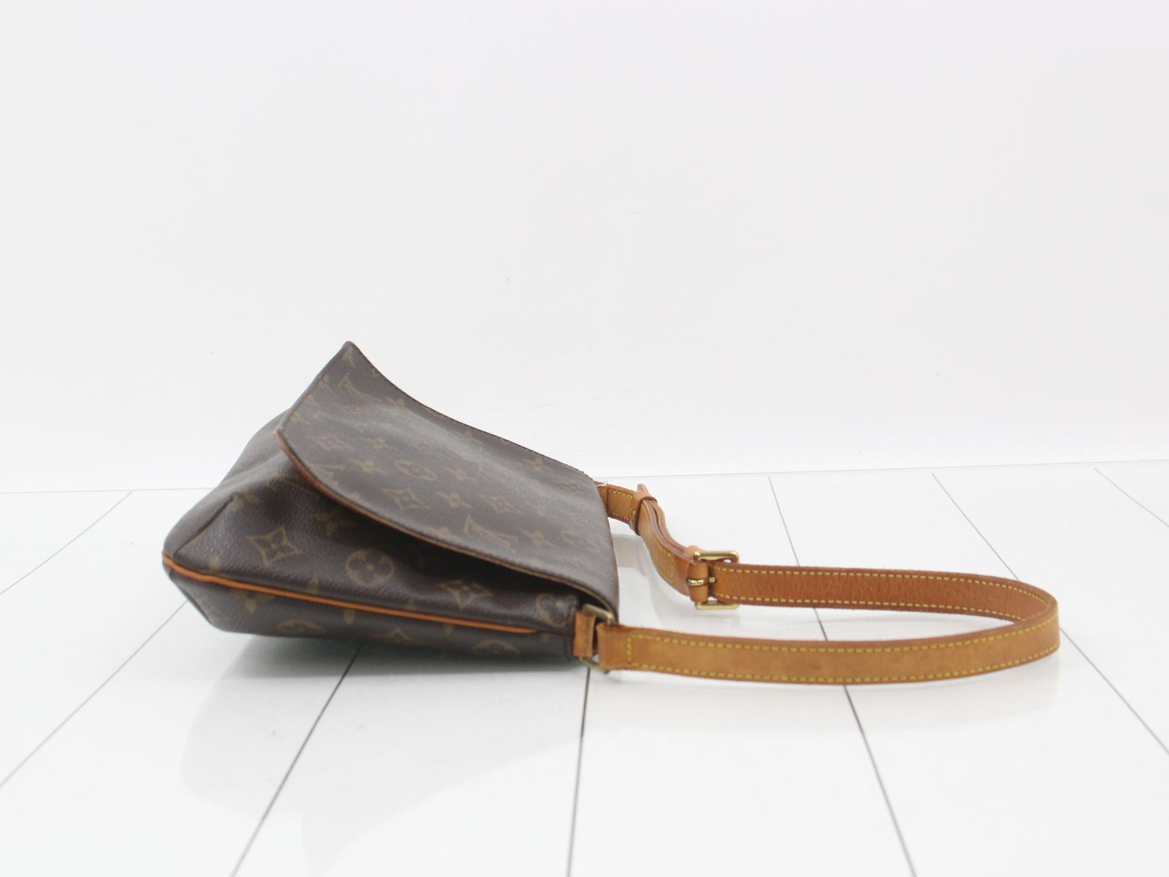 Musette Tango Short Shoulder — view 3