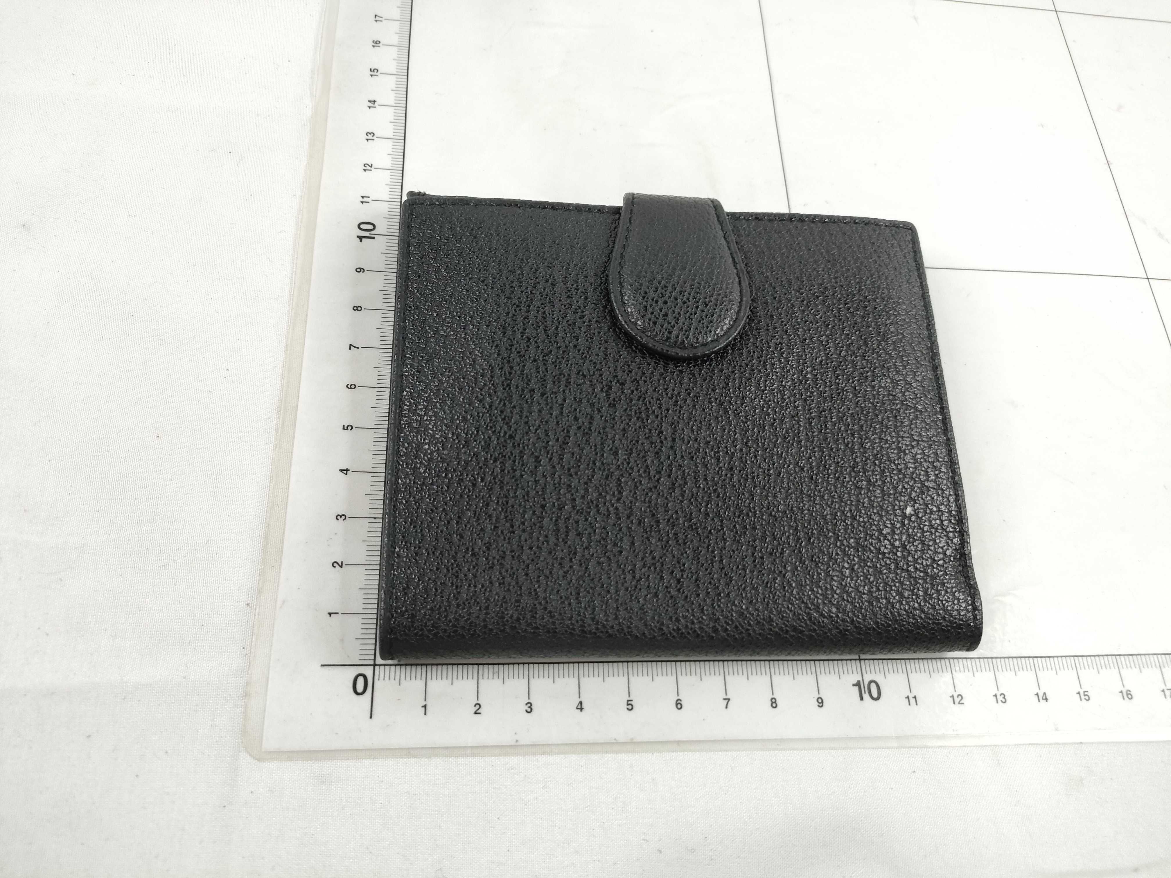 wallet — view 2