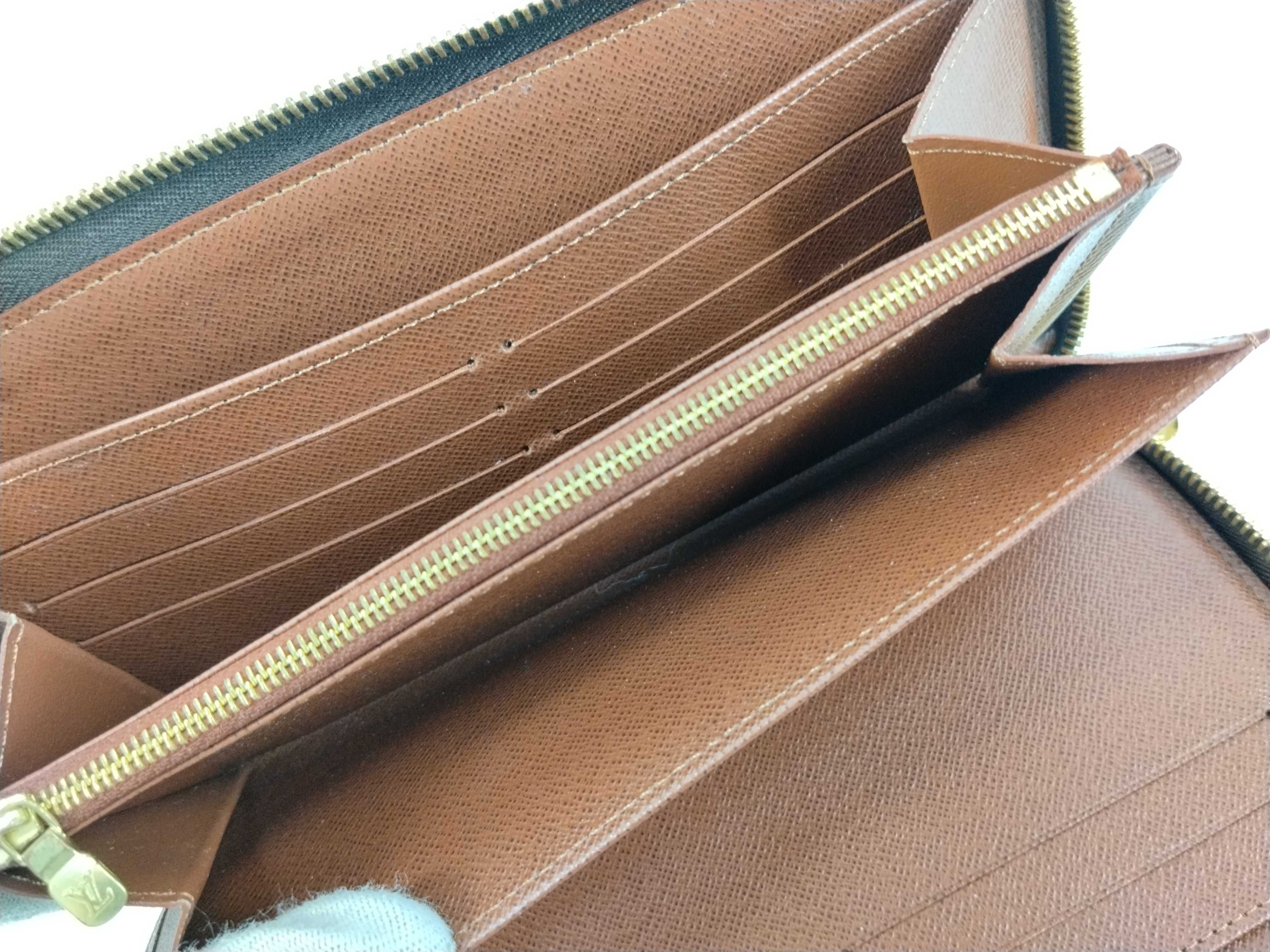 Monogram Louis Vuitton Round Zip Wallet — view 12