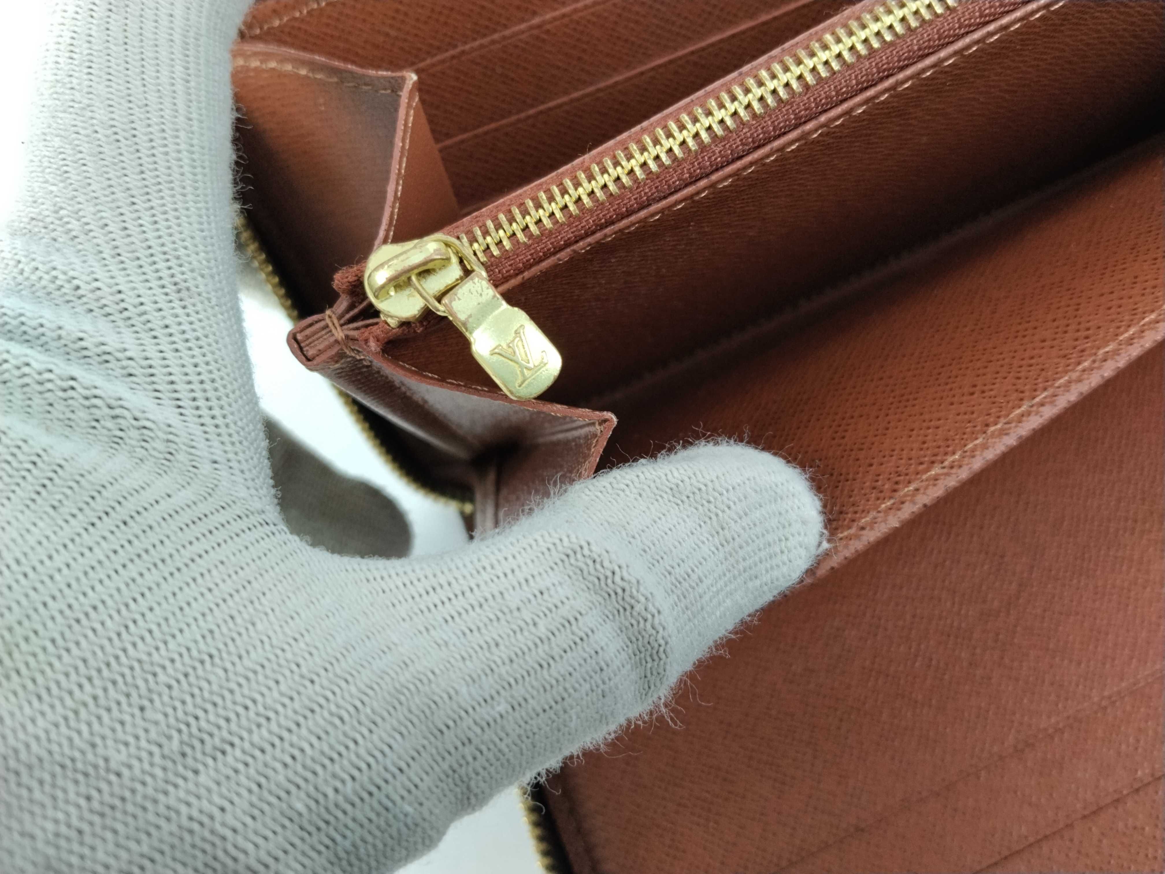 Monogram Louis Vuitton Round Zip Wallet — view 14