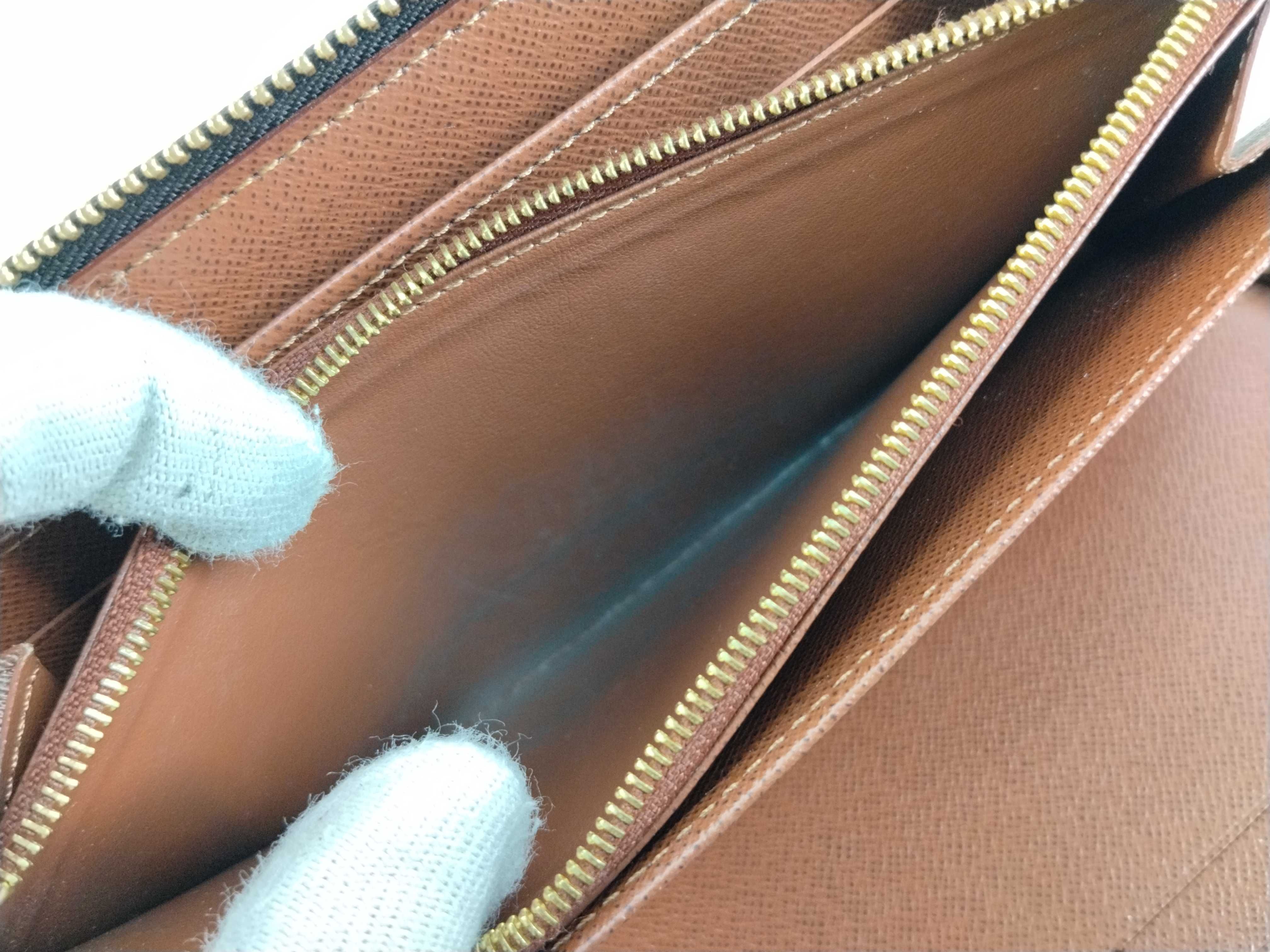 Monogram Louis Vuitton Round Zip Wallet — view 15