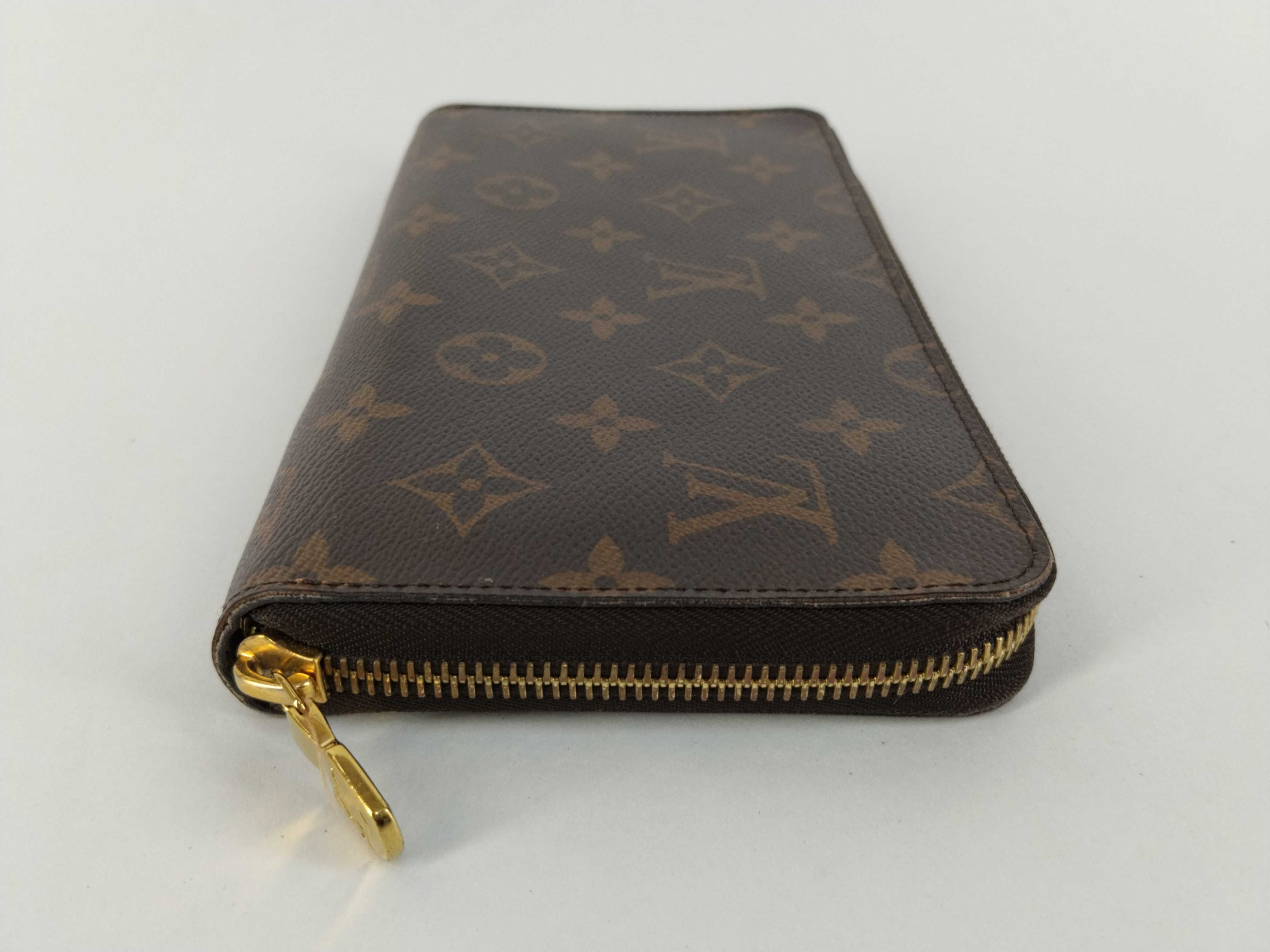 Monogram Louis Vuitton Round Zip Wallet — view 6