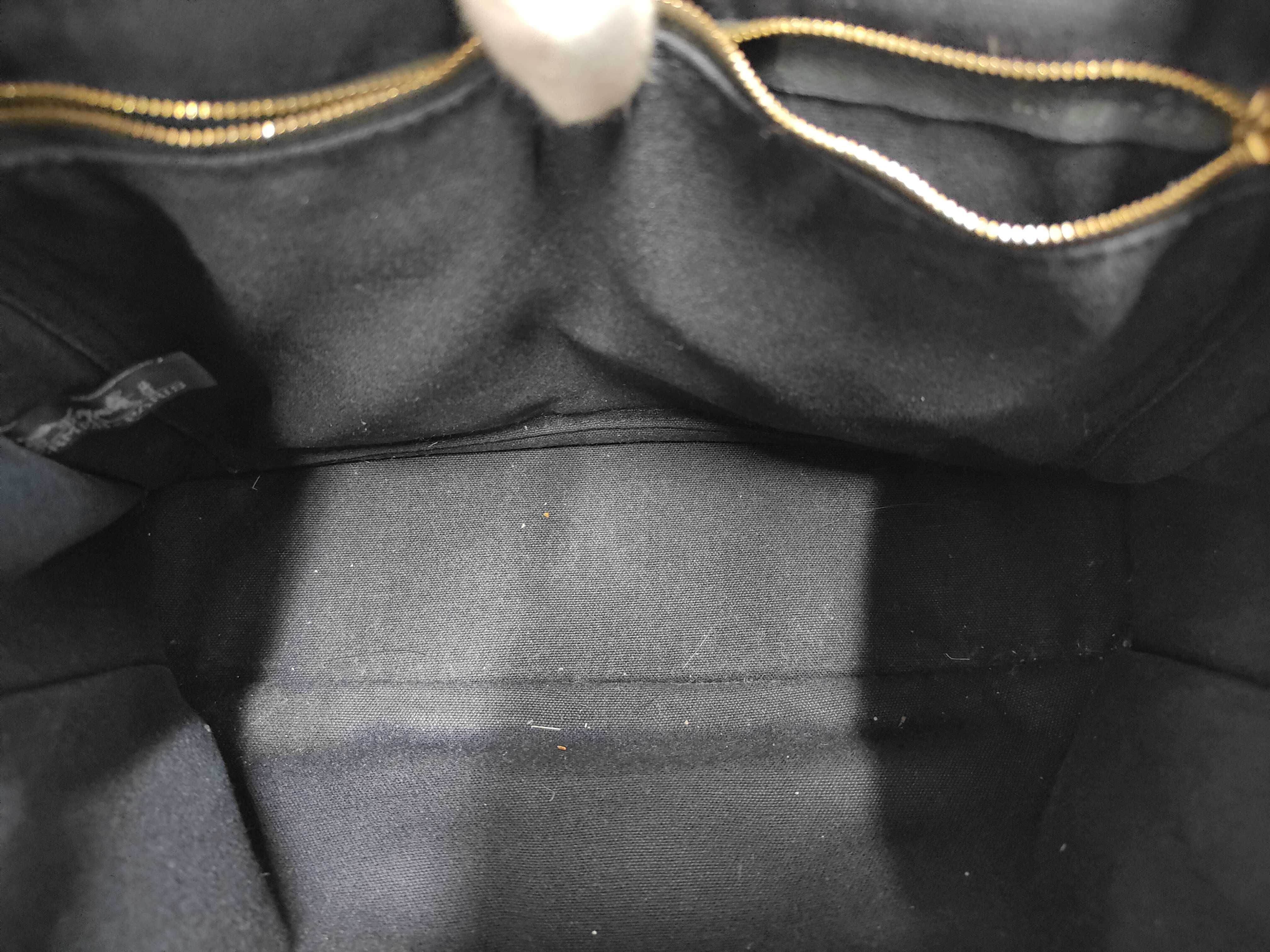 Fourre-Tout PM Navy Handbag — view 8