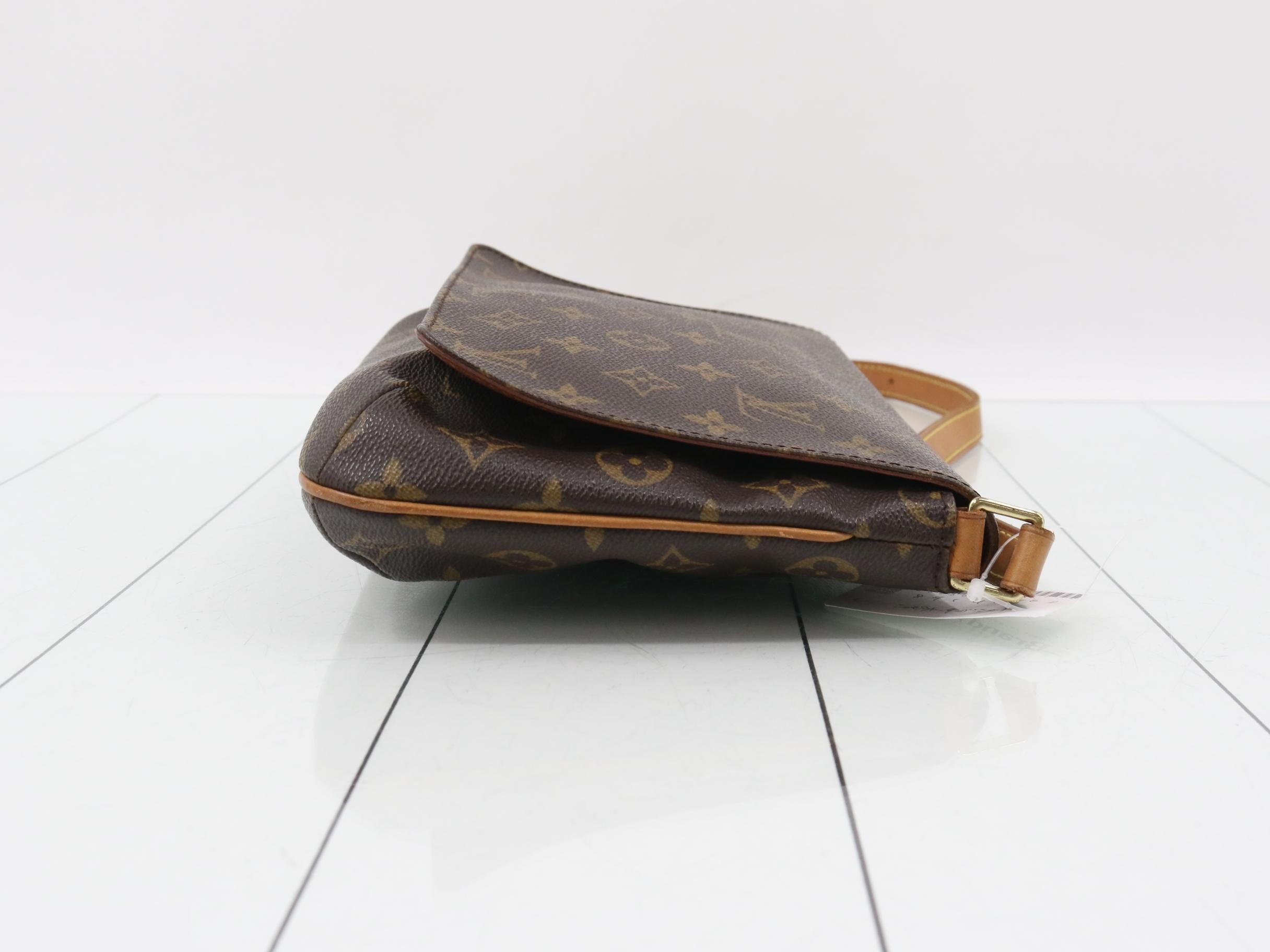 Musette Tango Short Shoulder — view 3