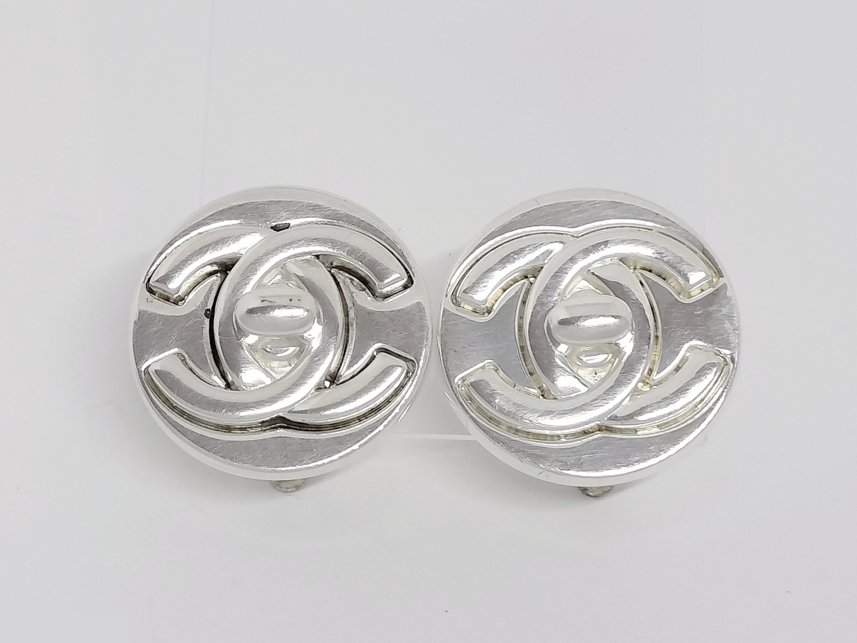 Coco Turnlock Silver Earrings — view 6