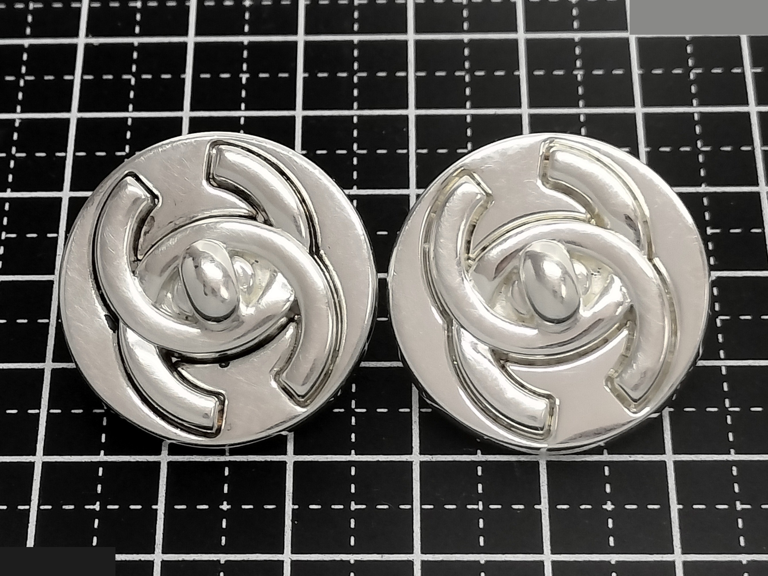 Coco Turnlock Silver Earrings — view 7