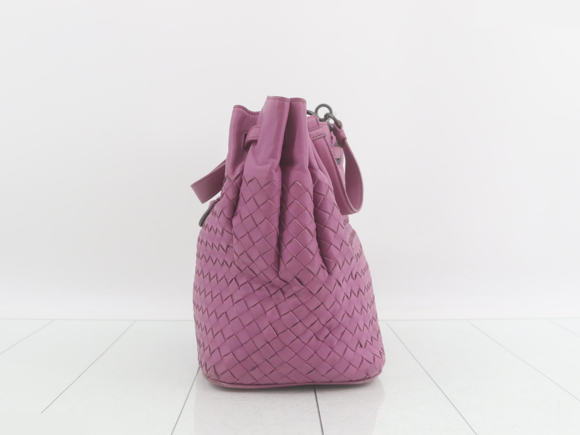 Intrecciato (bag) - Handbag - Purple — view 3