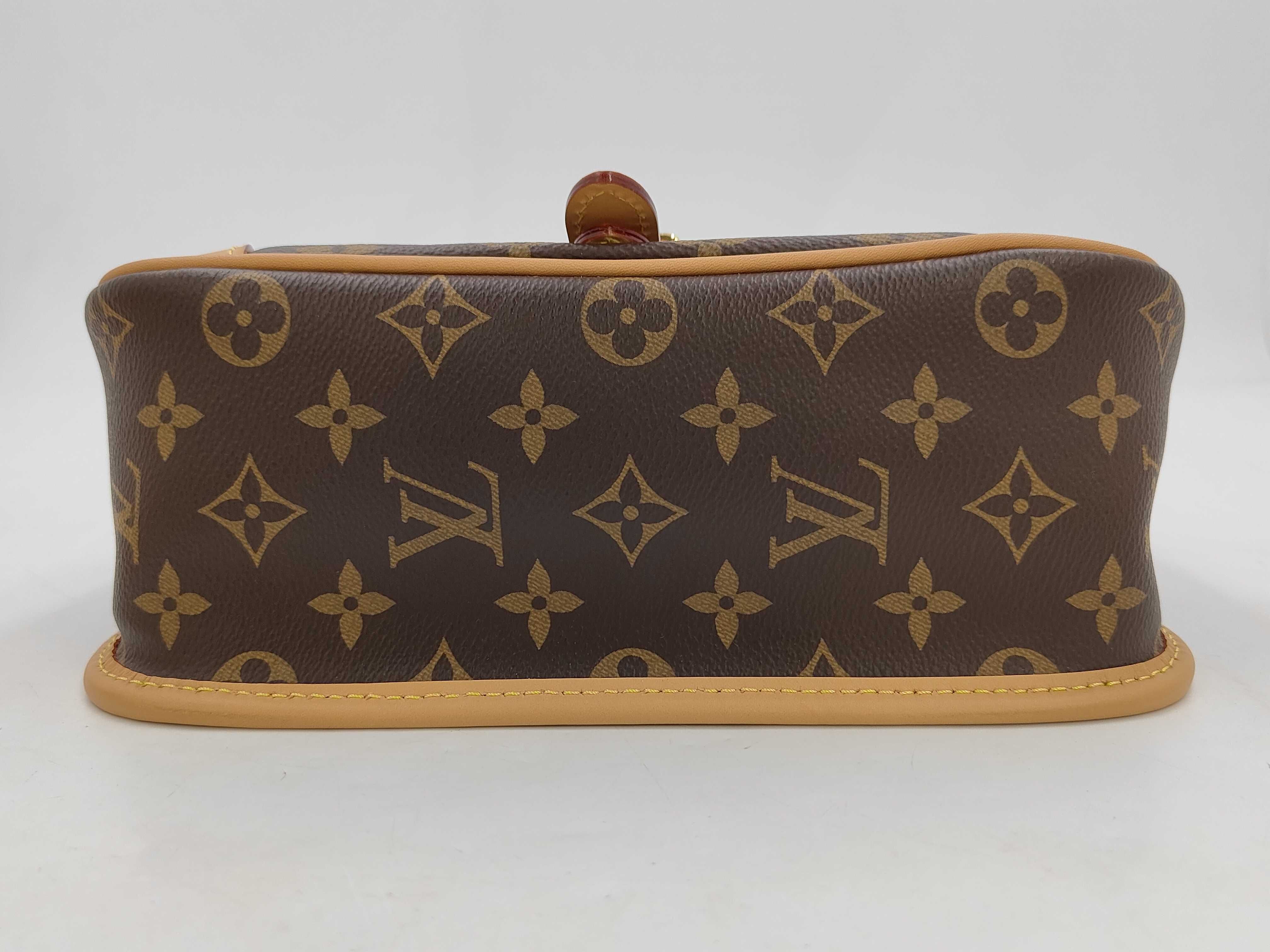Monogram Diane Shoulder Bag M46317 Shoulder Bag — view 3