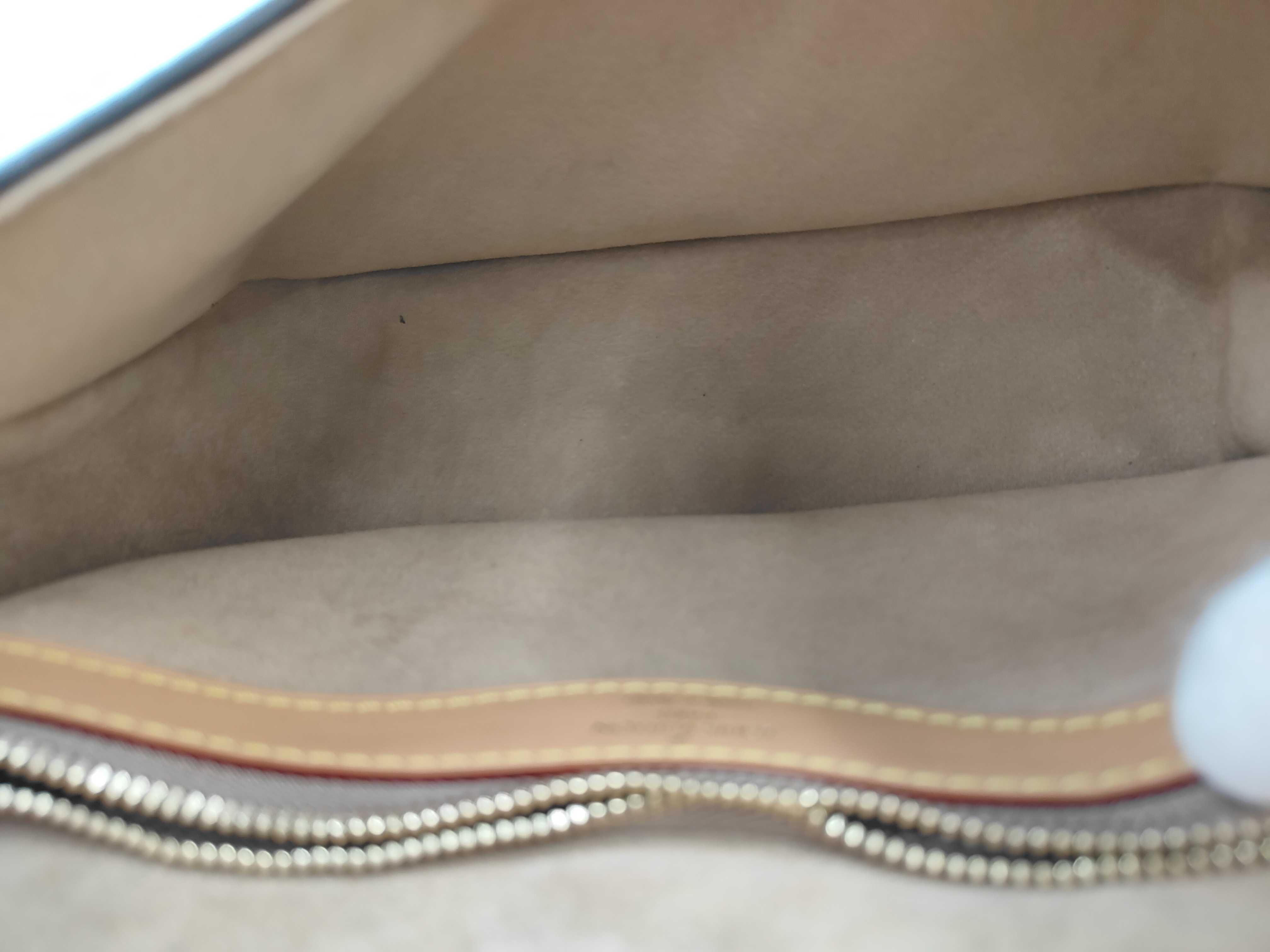 Monogram Diane Shoulder Bag M46317 Shoulder Bag — view 6