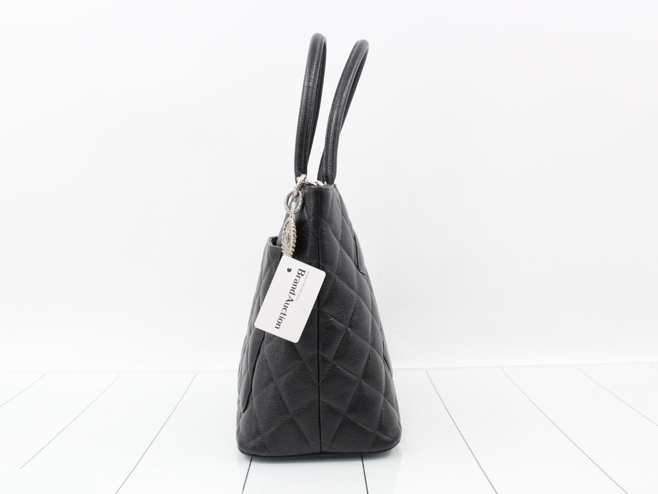 Reissue tote bag, caviar leather, black, silver hardware — view 4