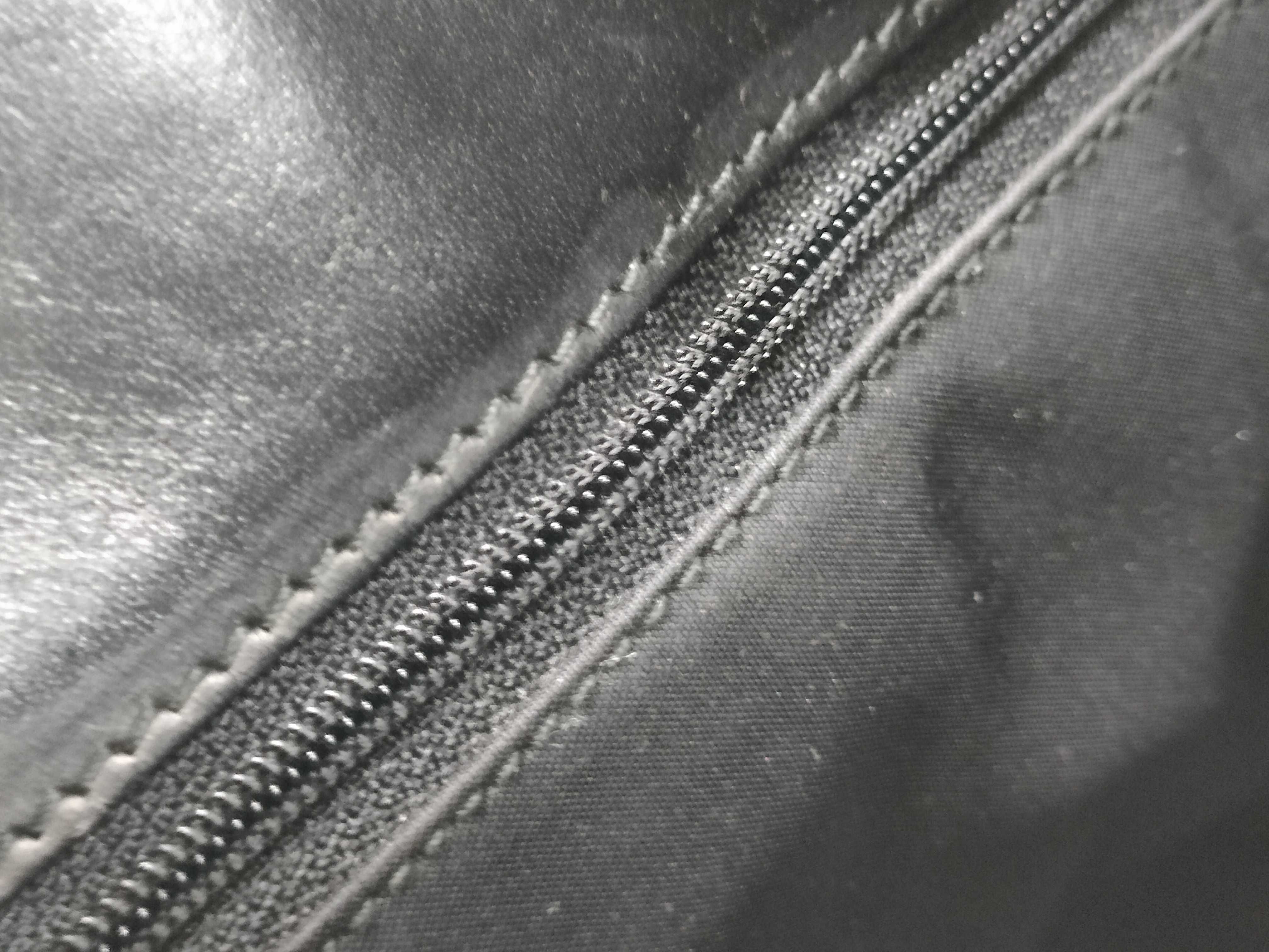 GG Canvas Handbag — view 12