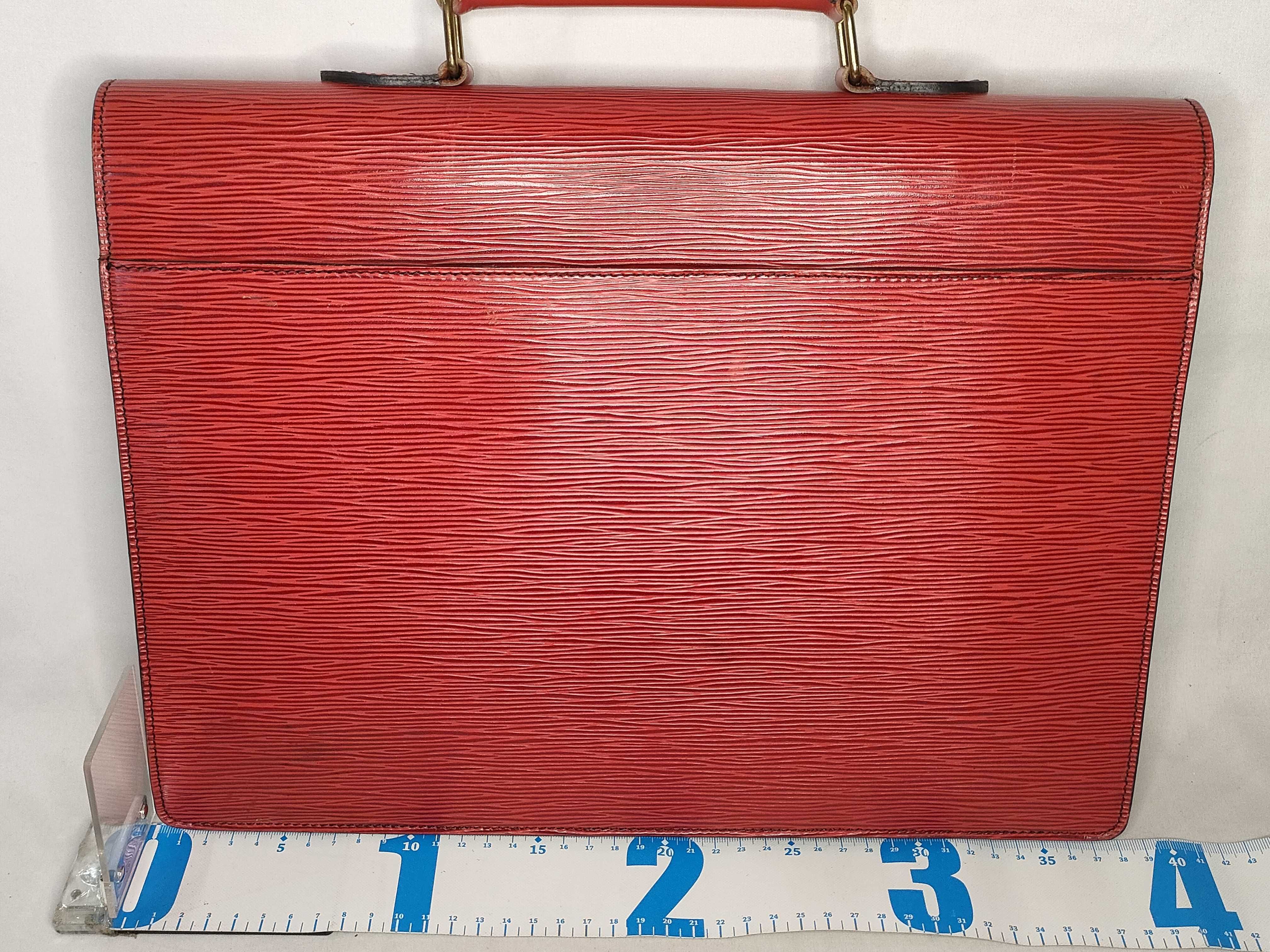 Epi Leather Business Bag M54422 MI881 — view 2