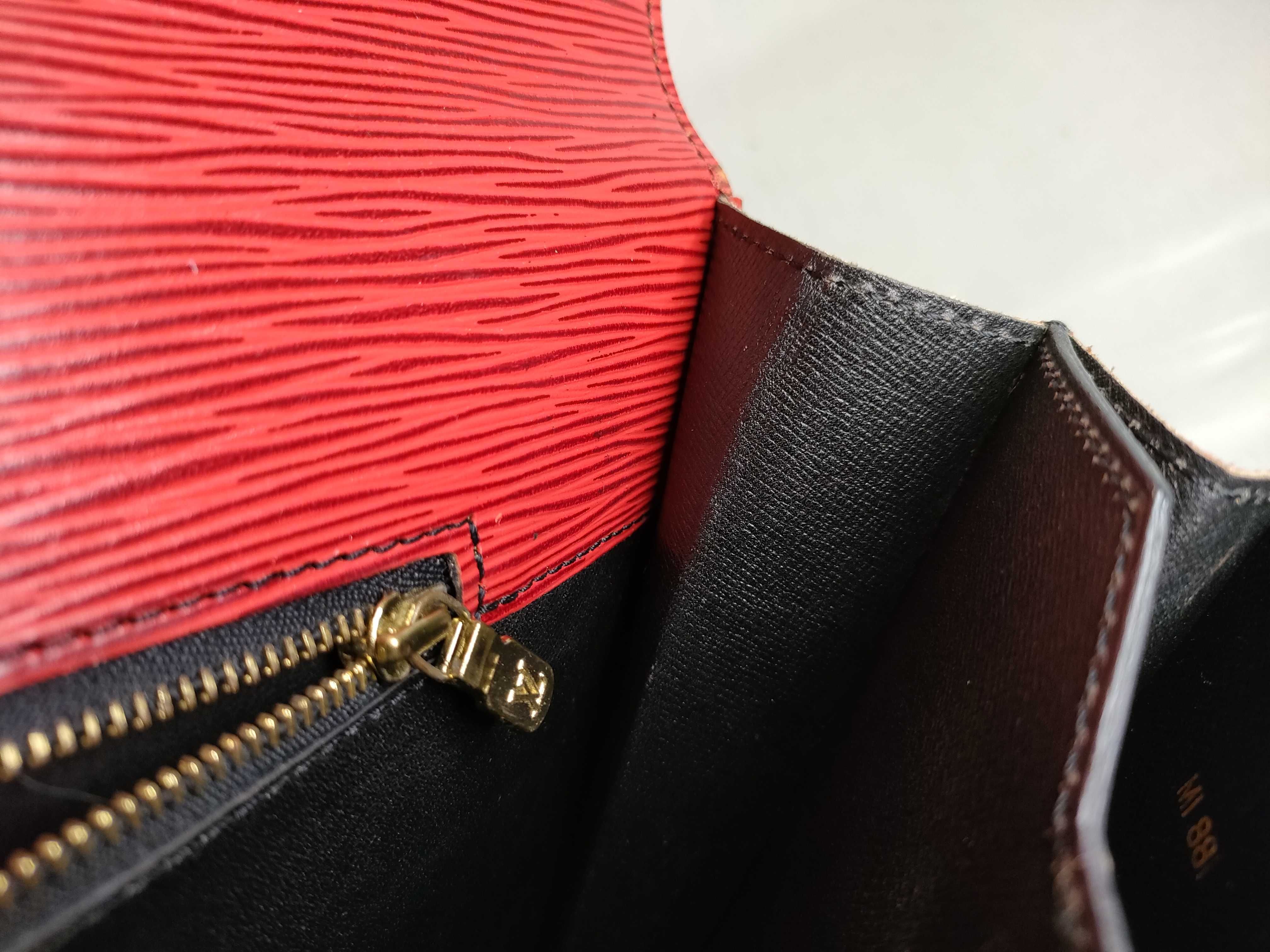 Epi Leather Business Bag M54422 MI881 — view 9
