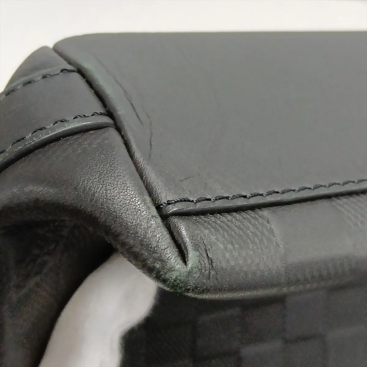 Damier Infini Discovery Messenger PM N42415 CA3189 Black — view 14
