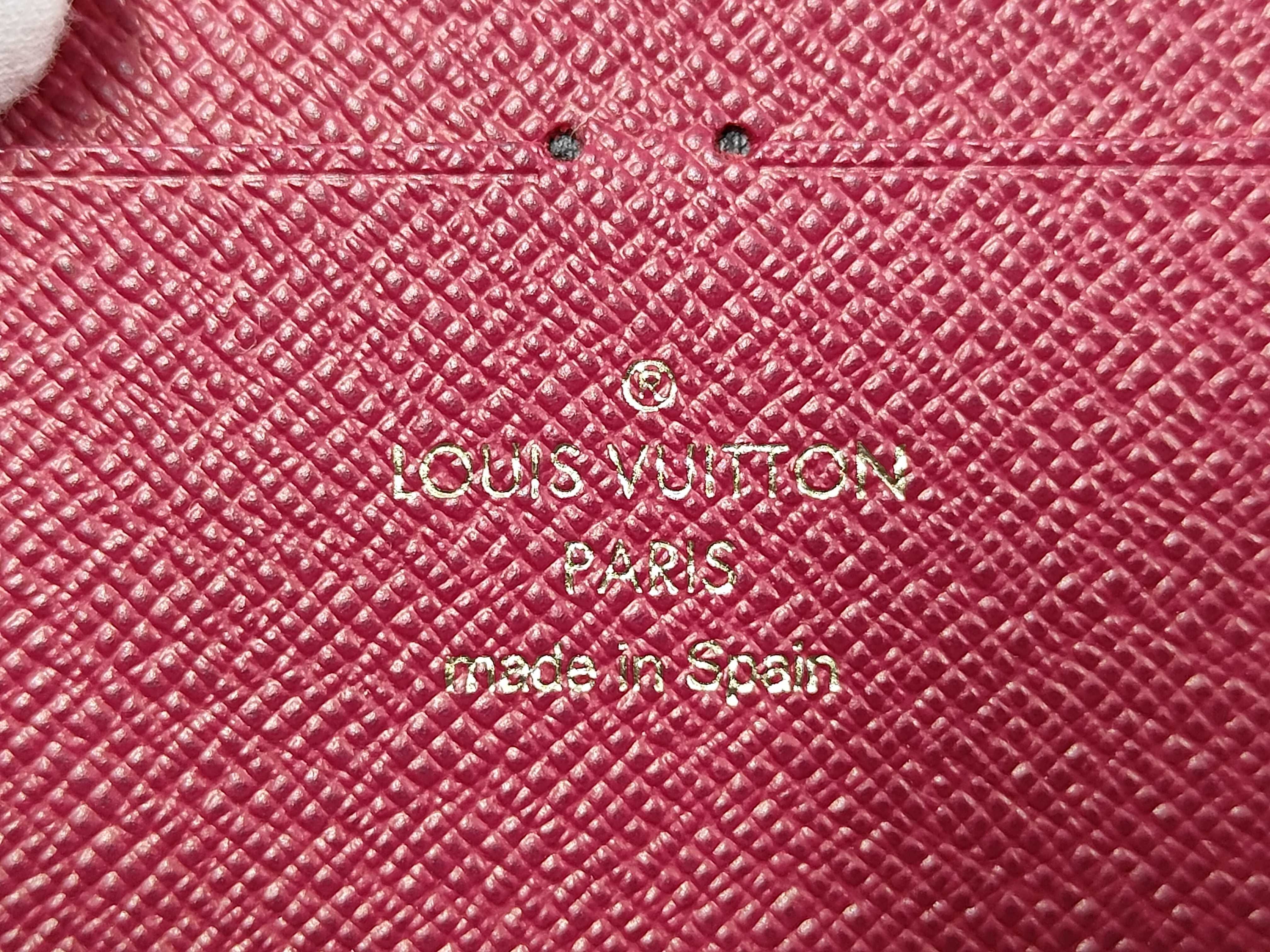 Wallet — view 9