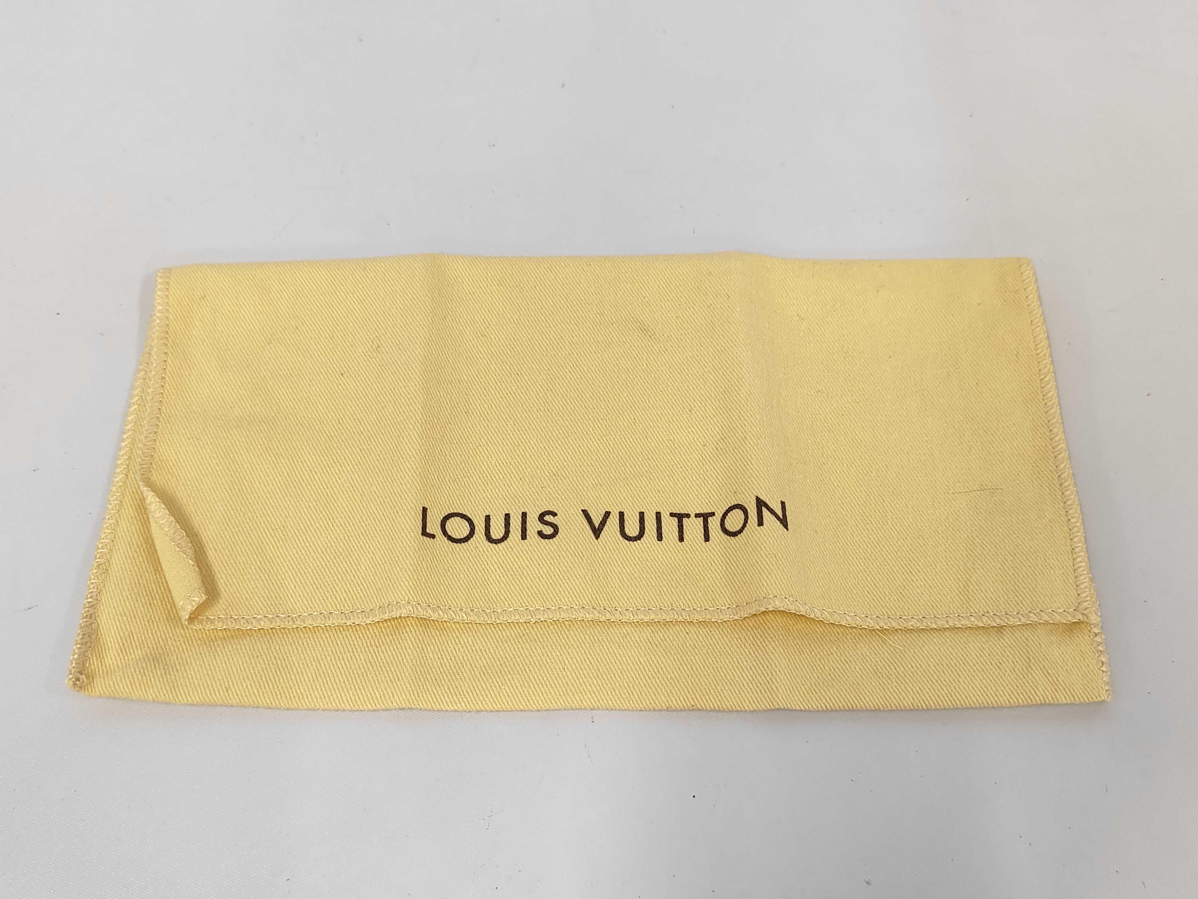 Wallet — view 10