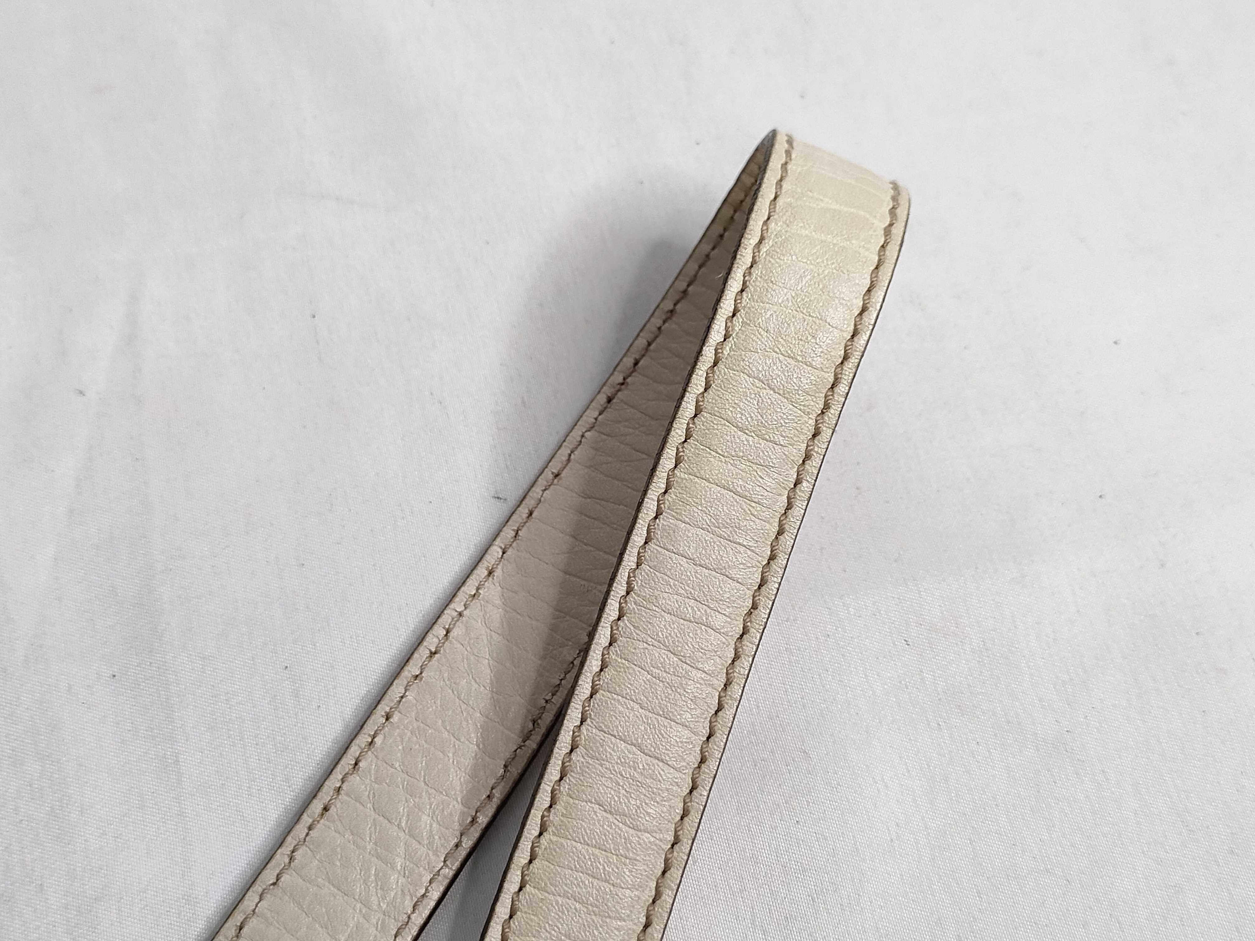 GG Canvas Shoulder Bag (White) — view 4