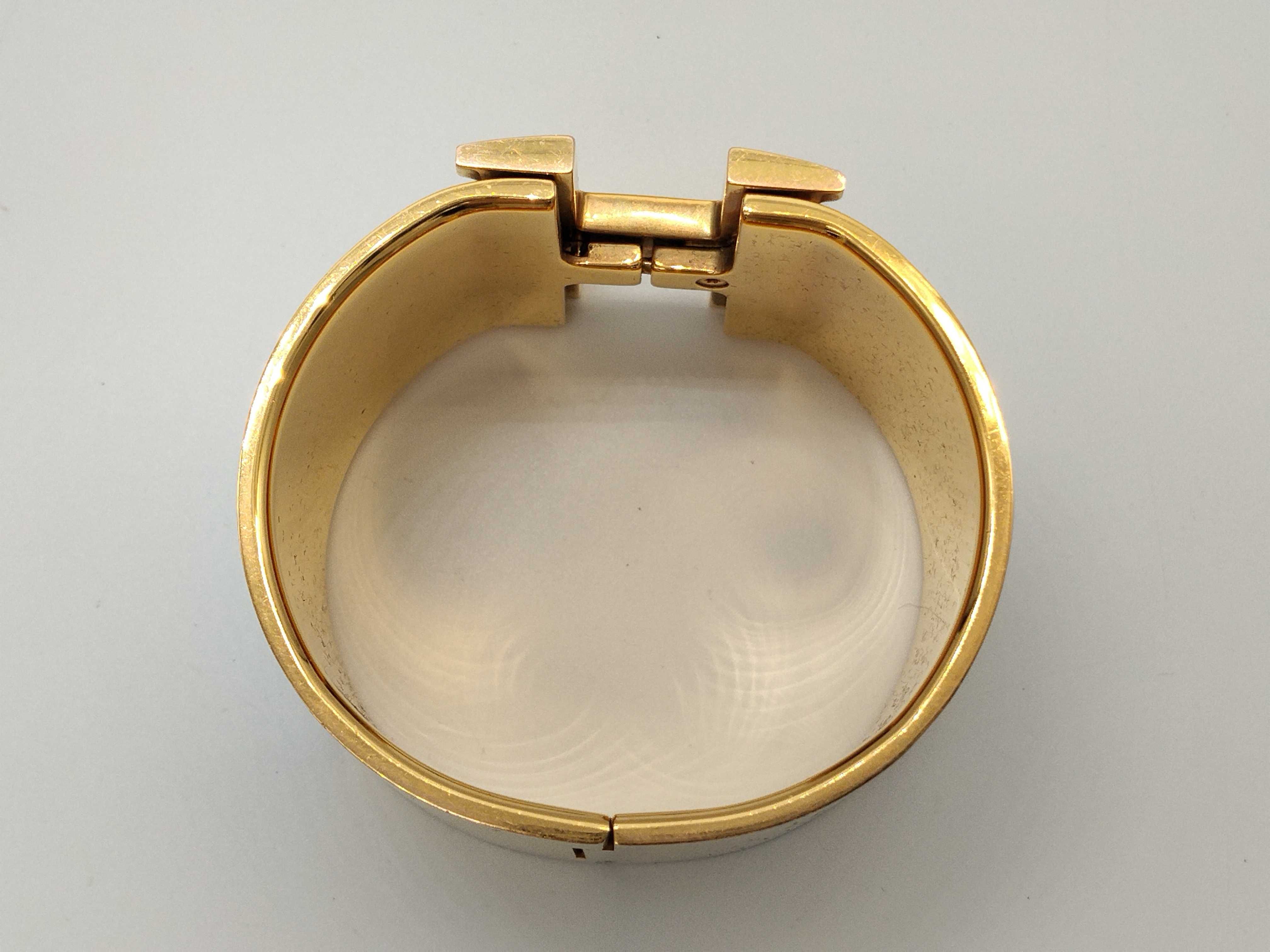 Hermès Clic Clac Gold Bracelet Bracelet/Bangle — view 5