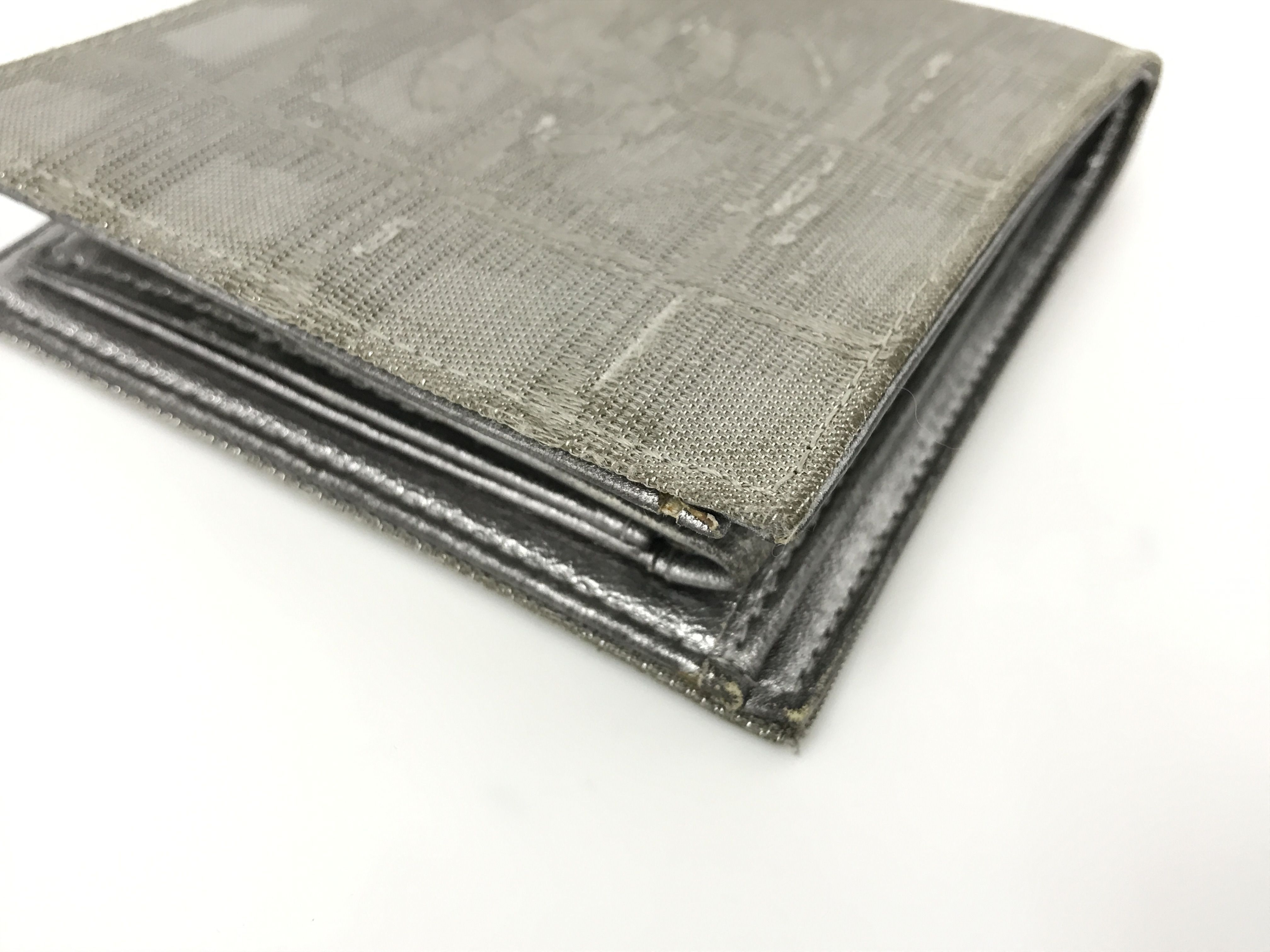 wallet — view 5