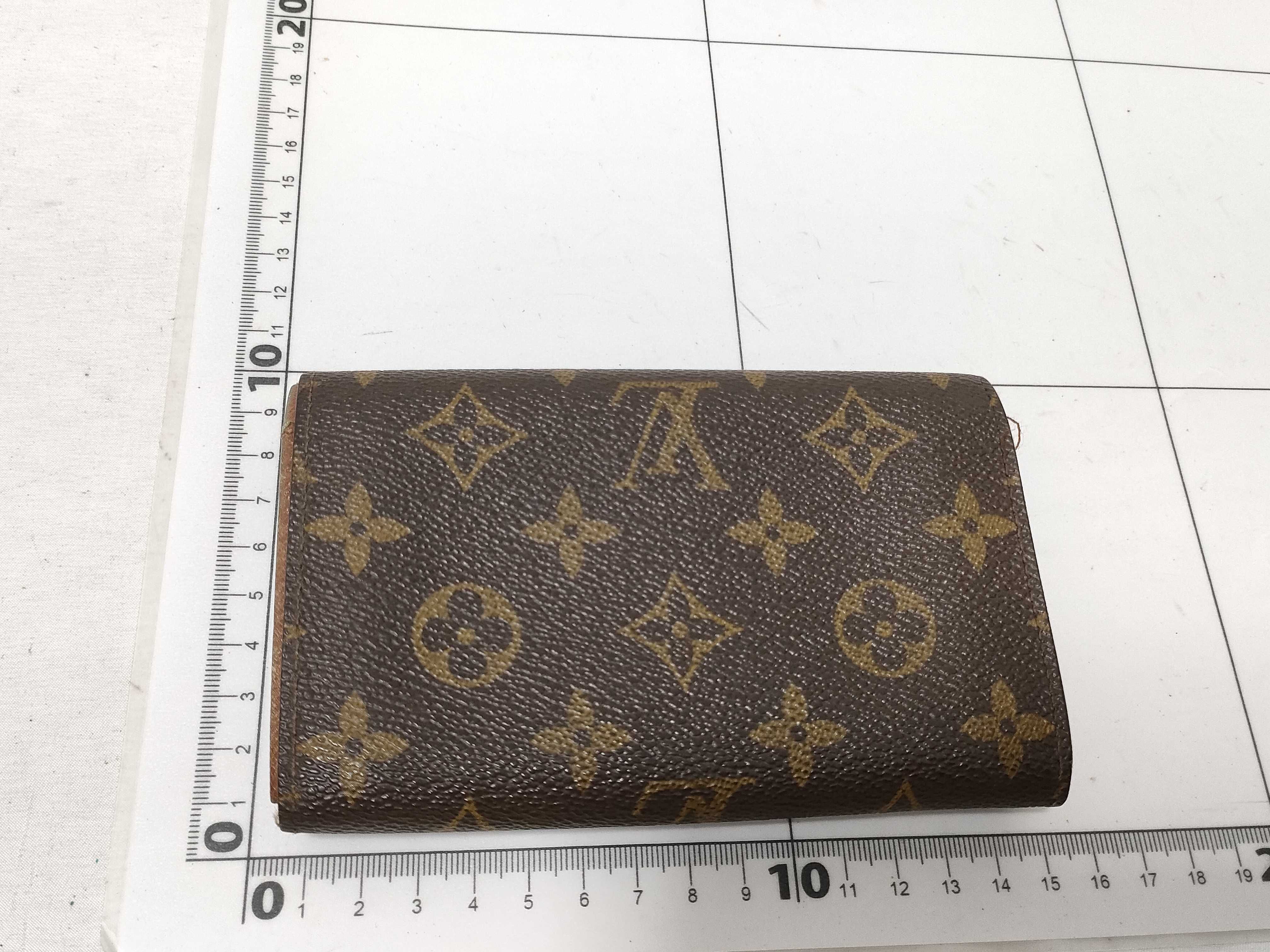 Monogram M61730 Portemonnaie Billet Trésor Folding Wallet — view 2