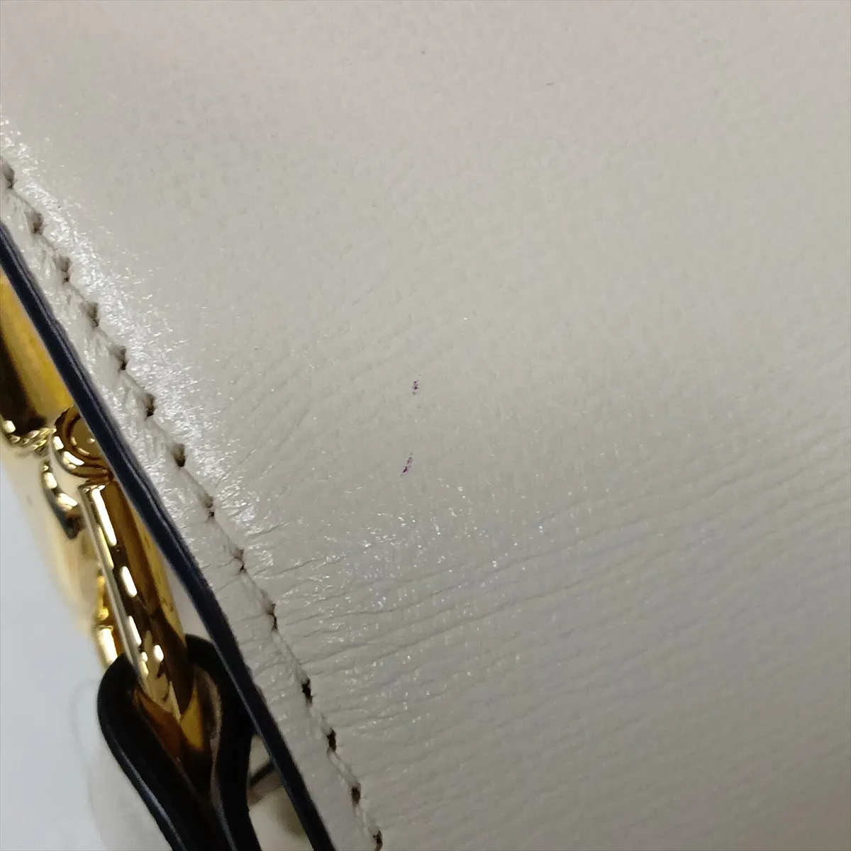 Horsebit 1955 Mini Round Bag 760191 Leather Shoulder Bag White — view 11