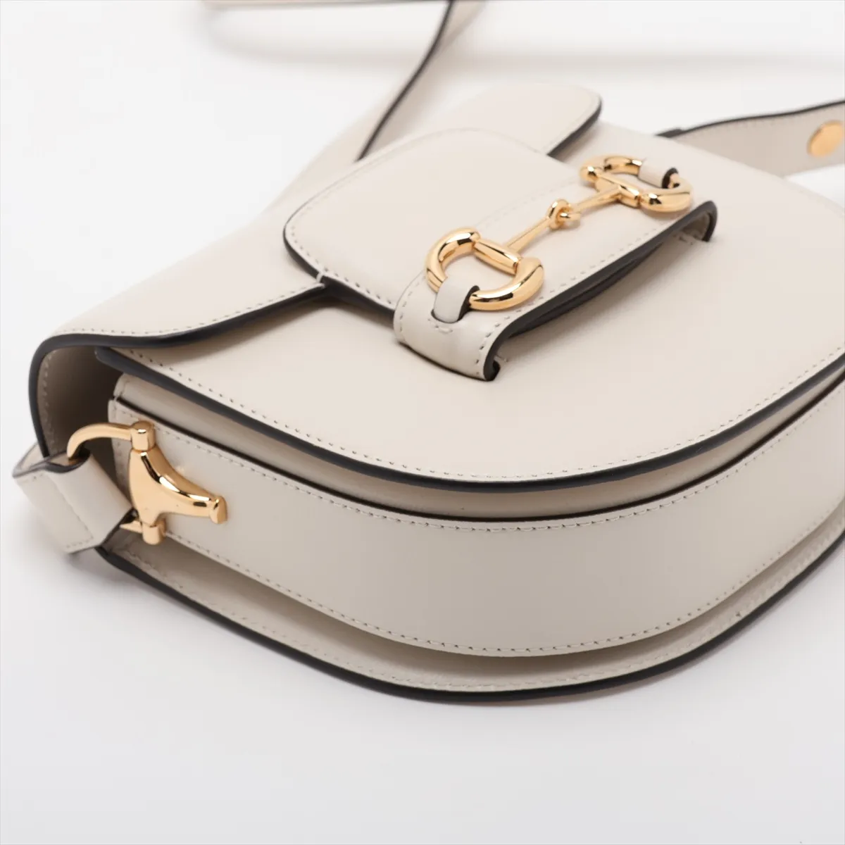 Horsebit 1955 Mini Round Bag 760191 Leather Shoulder Bag White — view 4