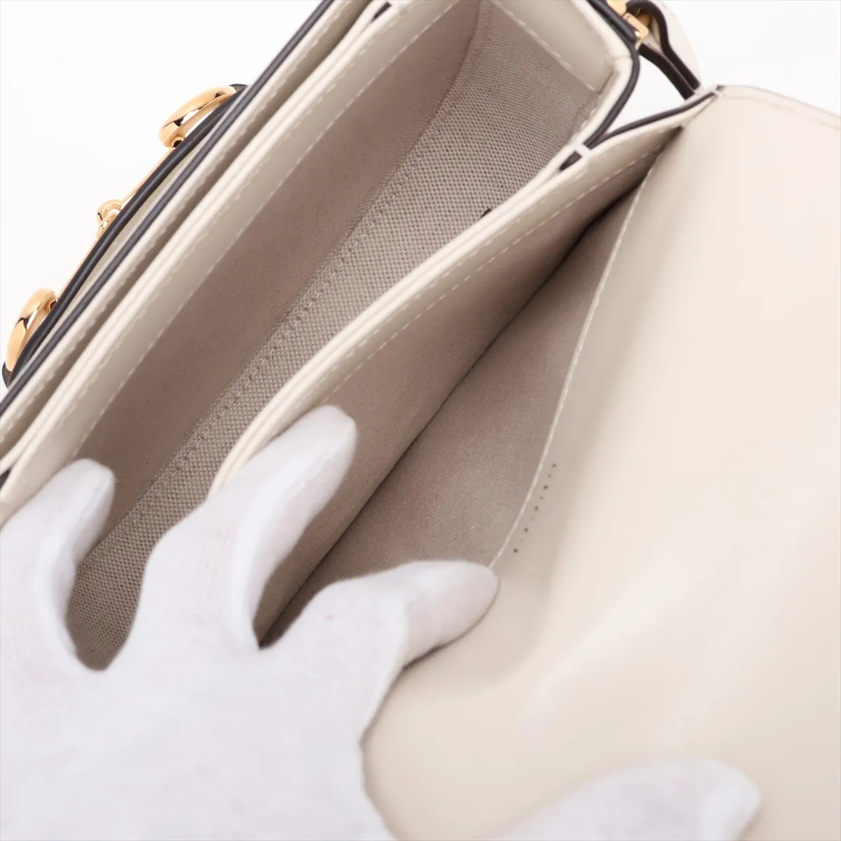 Horsebit 1955 Mini Round Bag 760191 Leather Shoulder Bag White — view 7