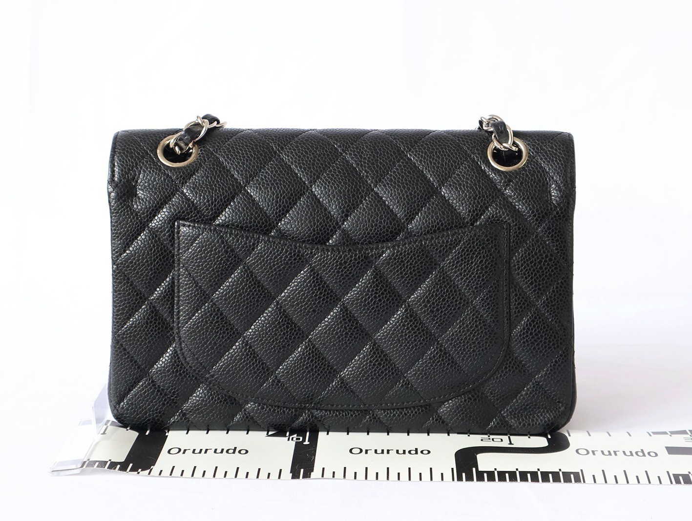 Caviar leather Matelassé 23 Double flap Double chain shoulder bag, black — view 2