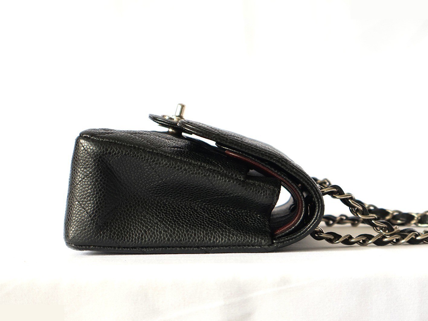 Caviar leather Matelassé 23 Double flap Double chain shoulder bag, black — view 7