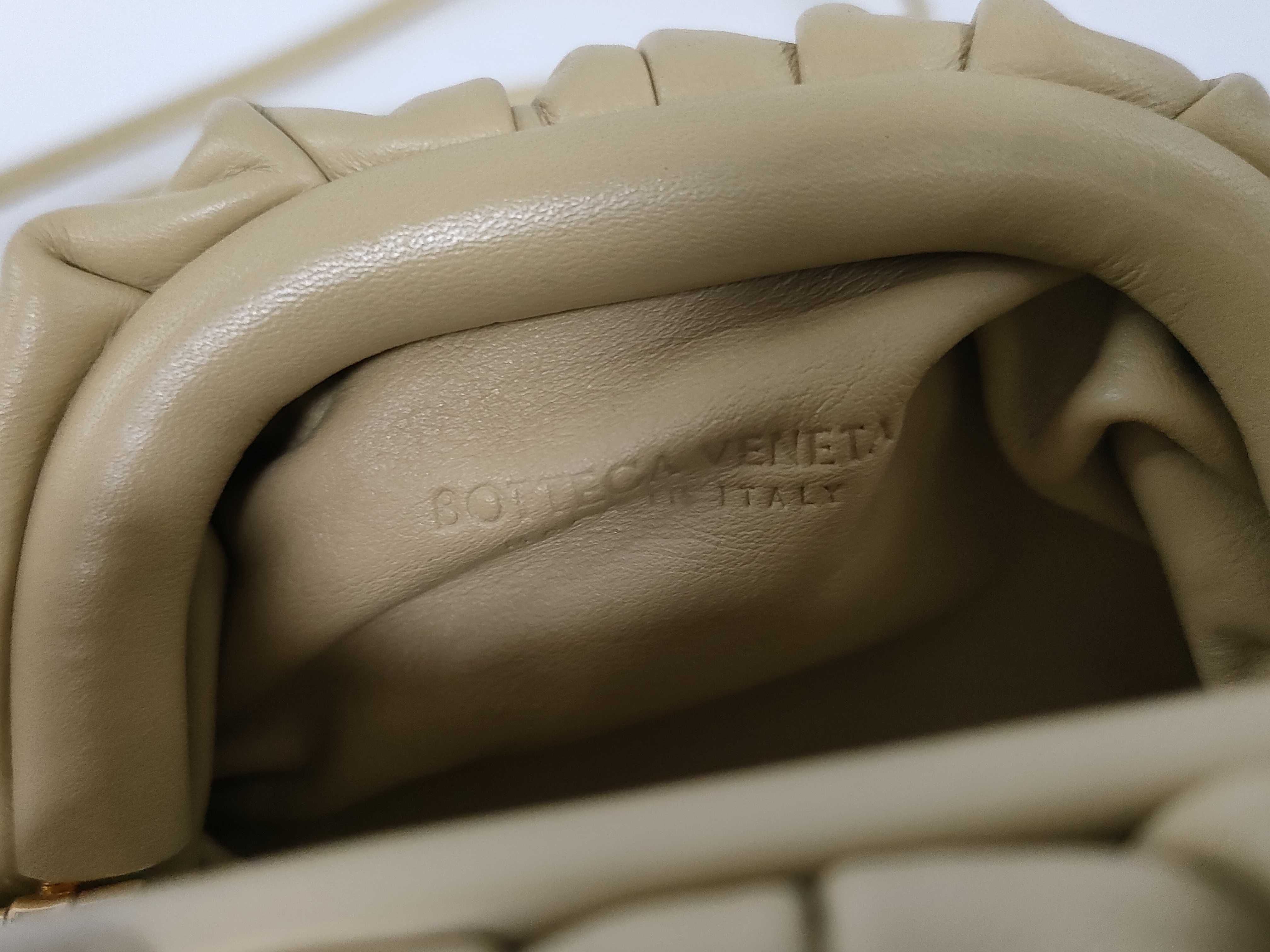 The Pouch Shoulder Bag (Beige, Clasp Closure) — view 9
