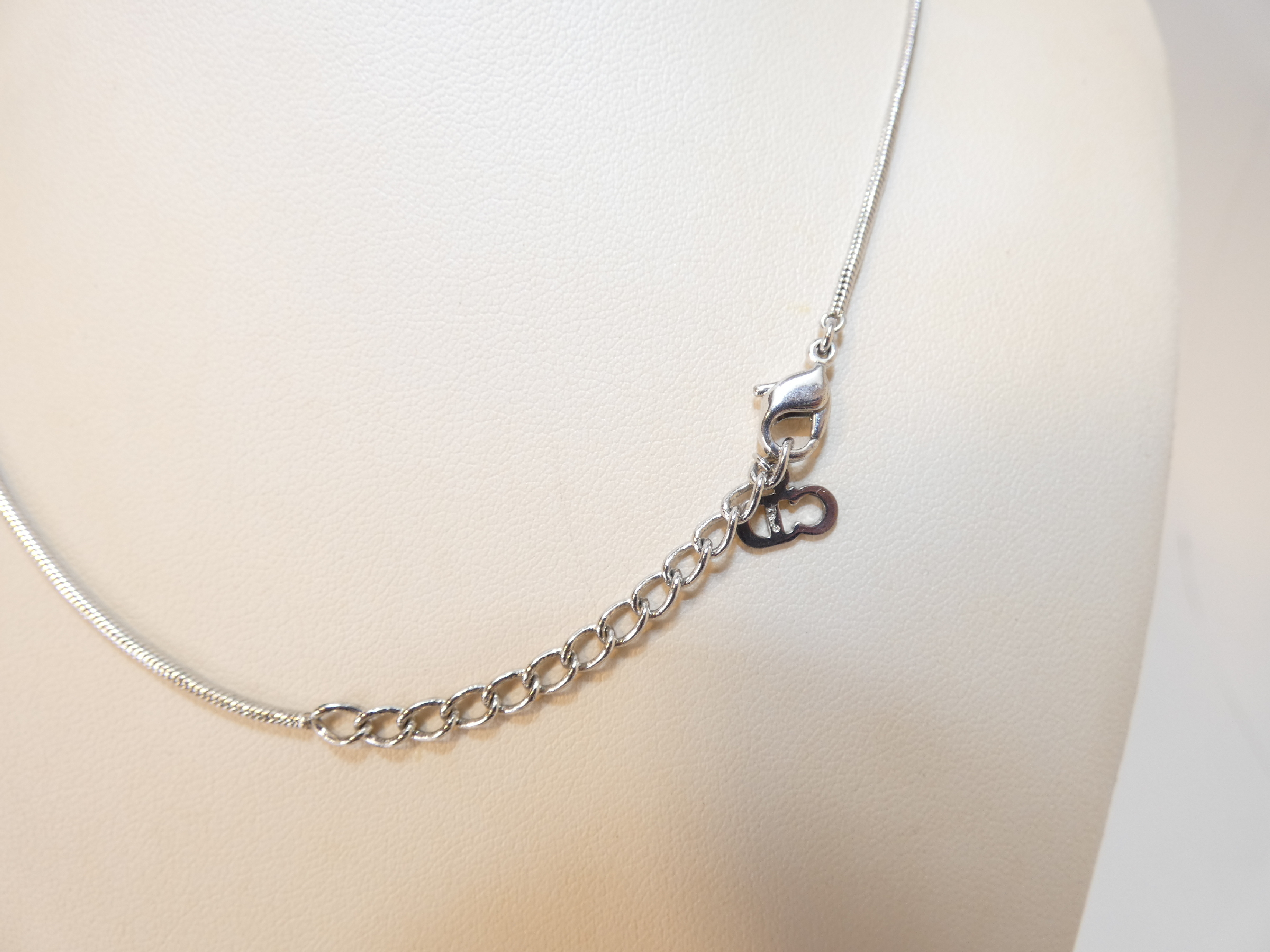 Heart Silver Necklace — view 3