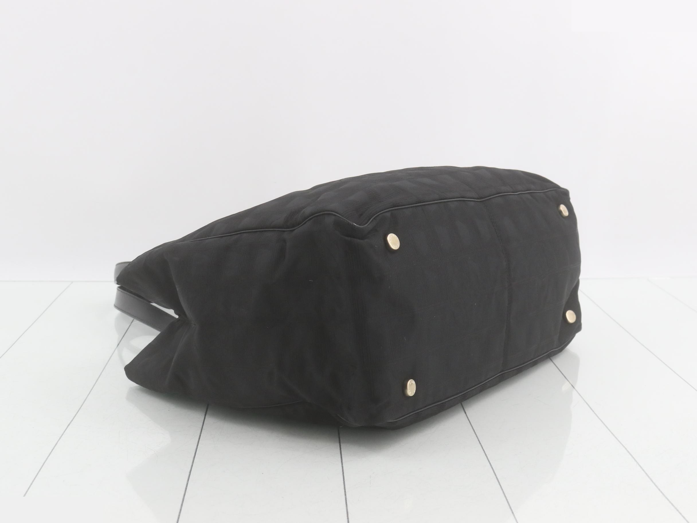 New Travel Line (Bags) - Tote Bag — view 5