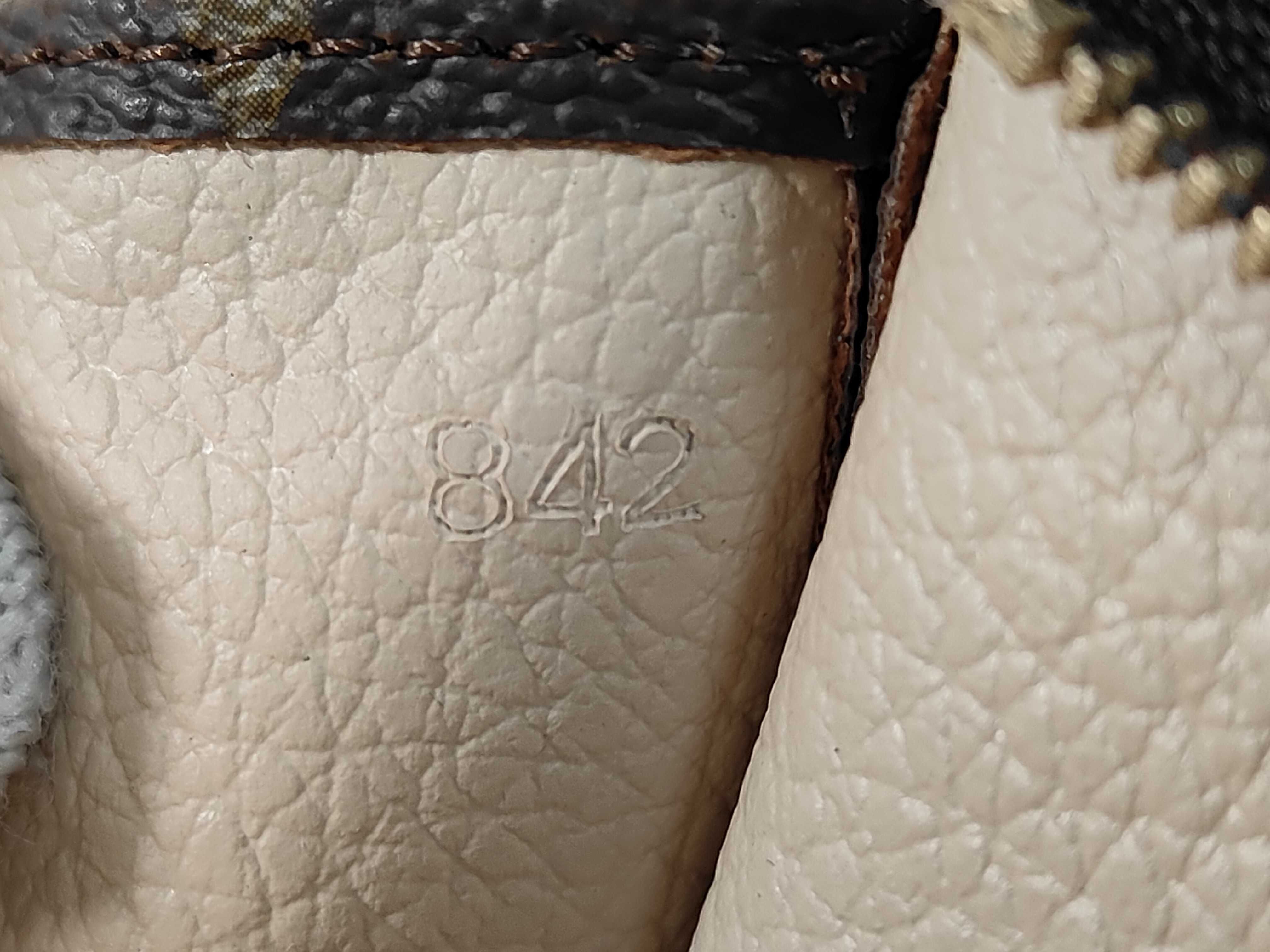 Monogram Pochette Toilette 26 Clutch Bag — view 11