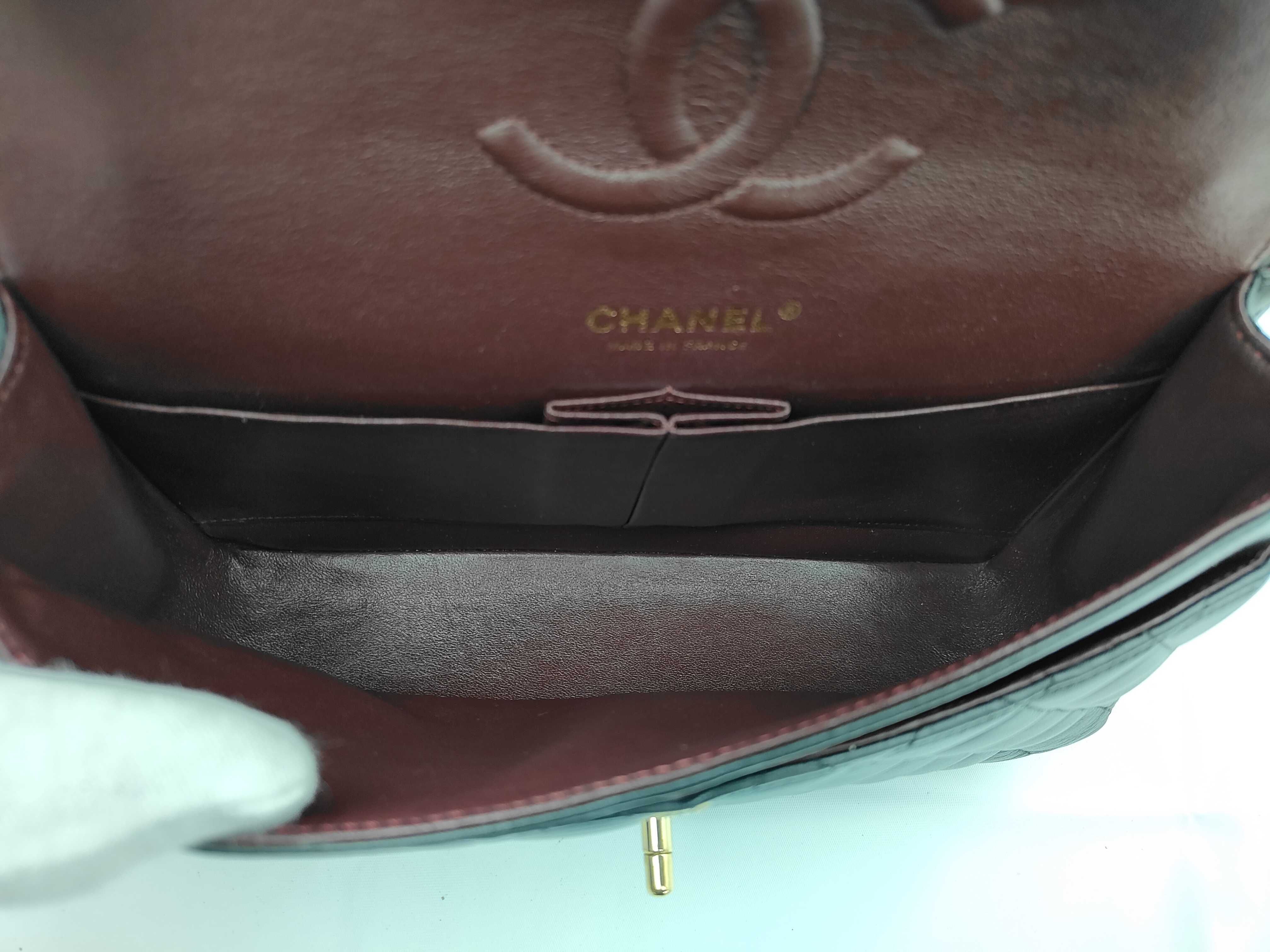 Matelassé 25cm Lambskin Shoulder Bag, Black with Gold Hardware, 31020413 — view 9